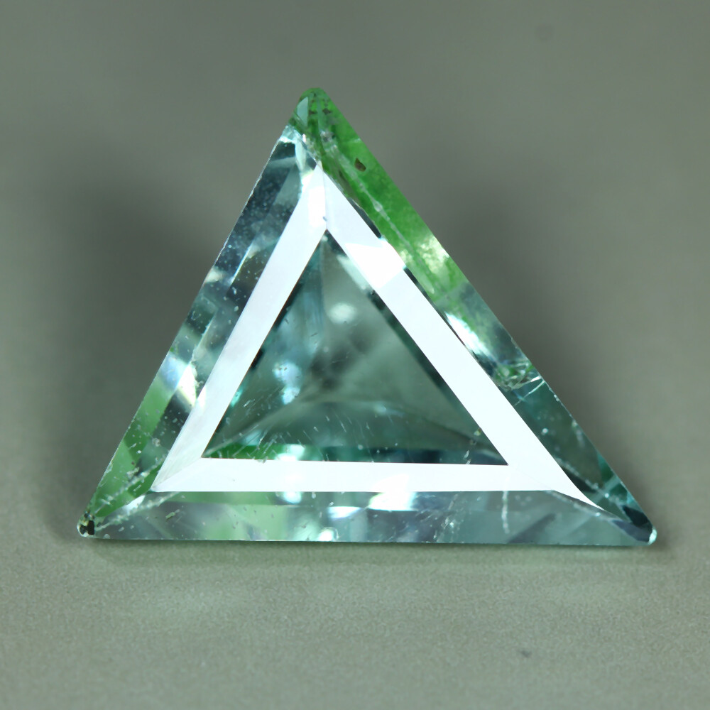 5.67 Cts_Outstanding Lustrous_100 % Natural Unheated Green Aquamarine_Brazil