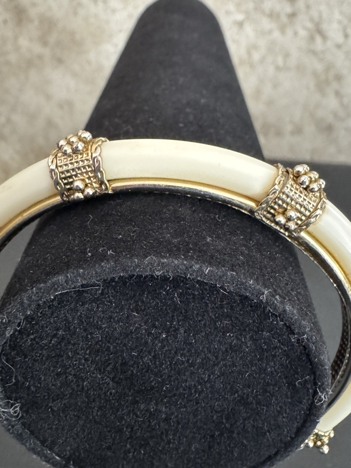 Gold Tone Black Cream Enamel Hinged Bangle Bracelet Lot Size 8 Missing Stones