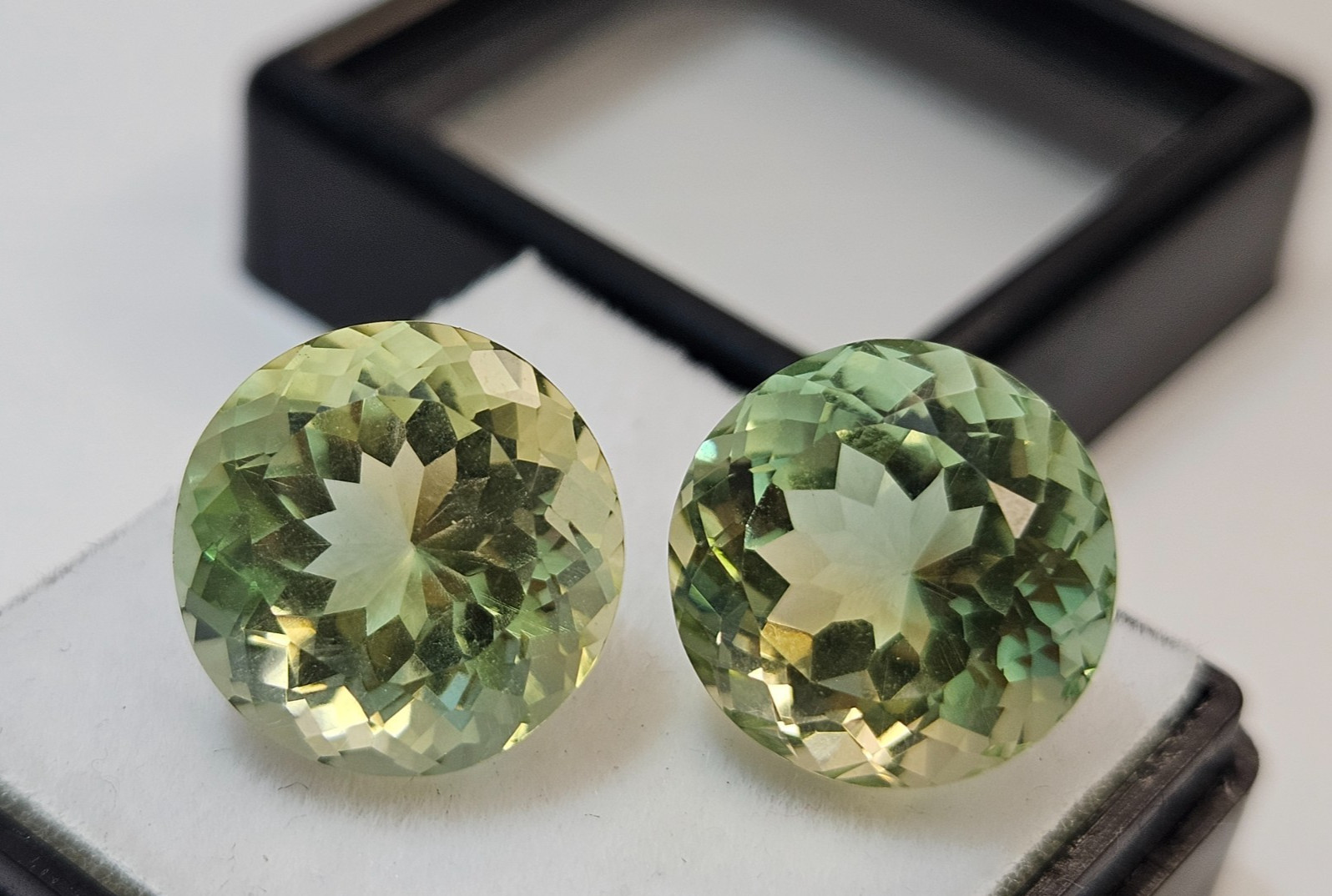Bi-Colour 13-14 Ct Tourmaline Round Cut Pair Loose Gemstone For Earing FR-375