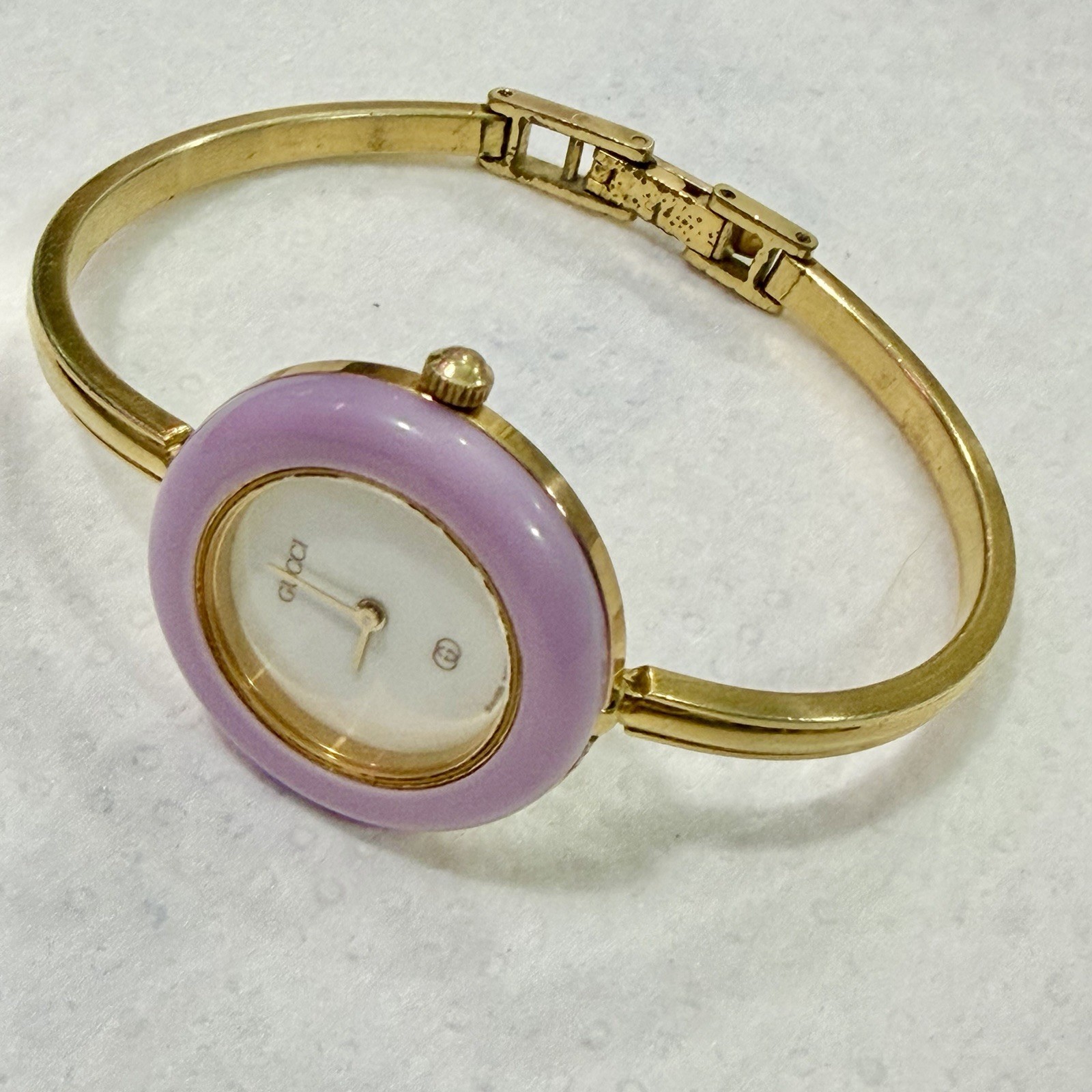 Gucci Change Bezel 1100 Gold 26mm Purple Bezel Quartz Women’s Watch RUNS!