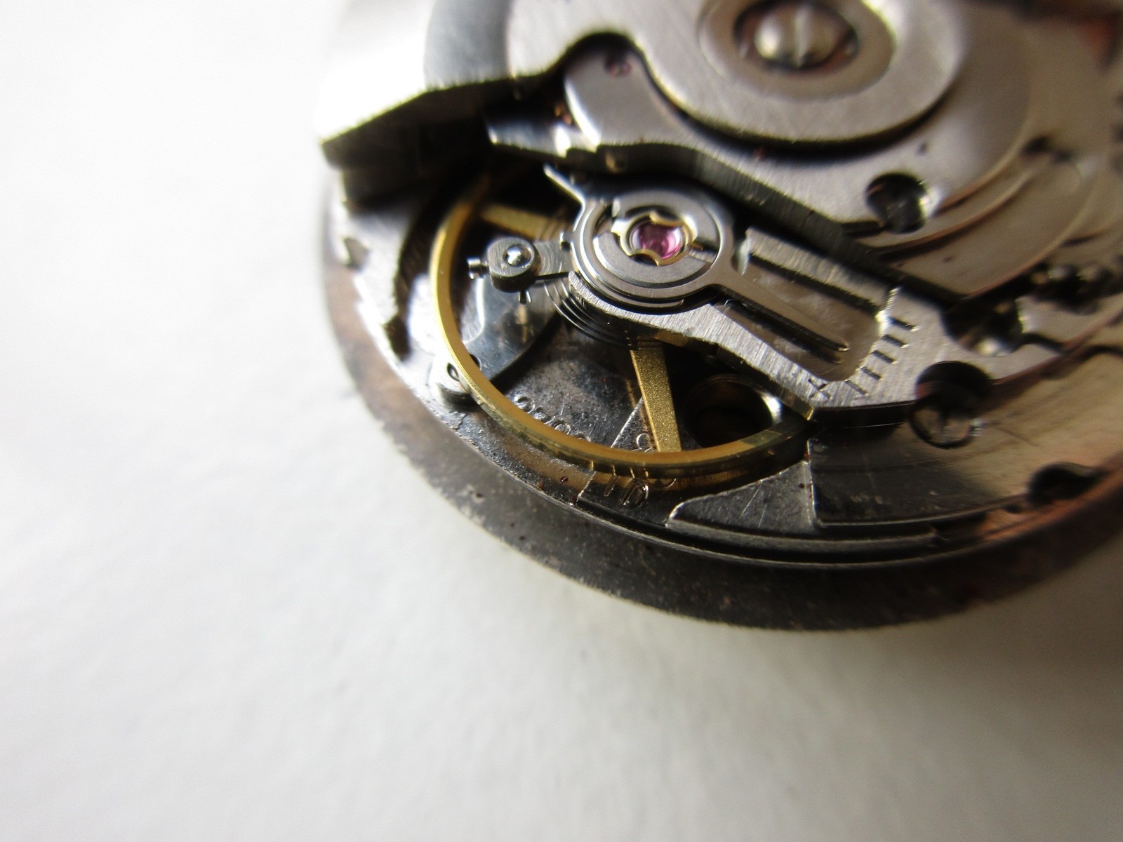 ETA cal. 2789 Swiss Day Date automatic watch movement – balance moves – for part