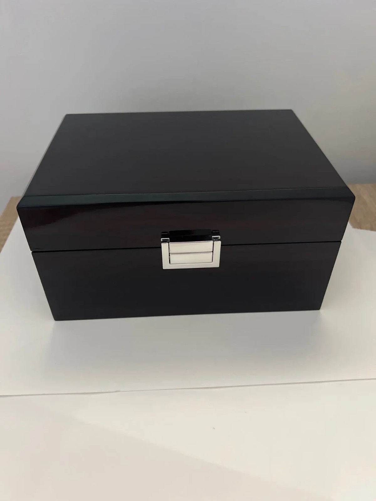 Solid Wood Lacquer Watch Box Storage Case High-End Display Gift Packaging
