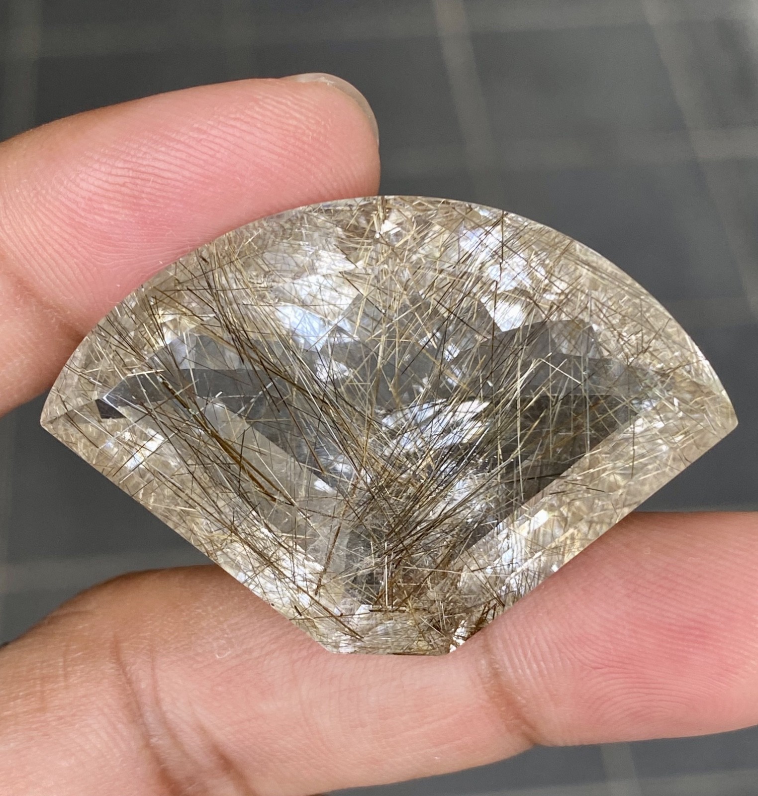 105ct Rare cut Rutile Quartz. Amazing Rutile needles. Fancy cut rutileted quartz