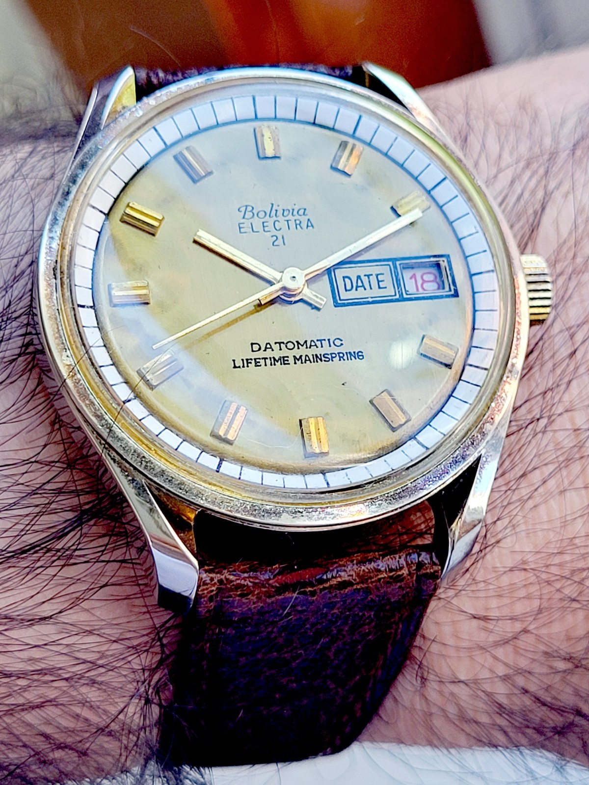 Bolivia Electra 21 Datomatic Men’s Watch 37mm Sunburst Dial Vintage Mechanical