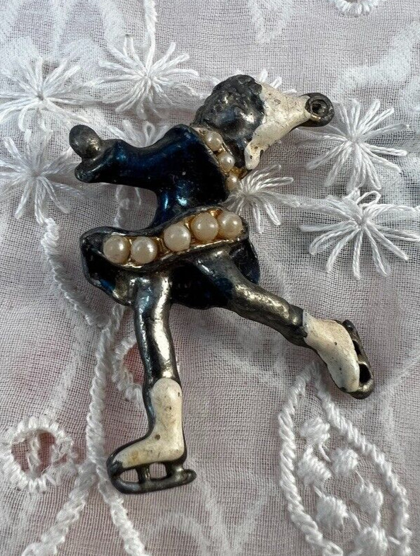 Vintage Skater Pin Silver Tone Faux Tiny Pearls Lovely