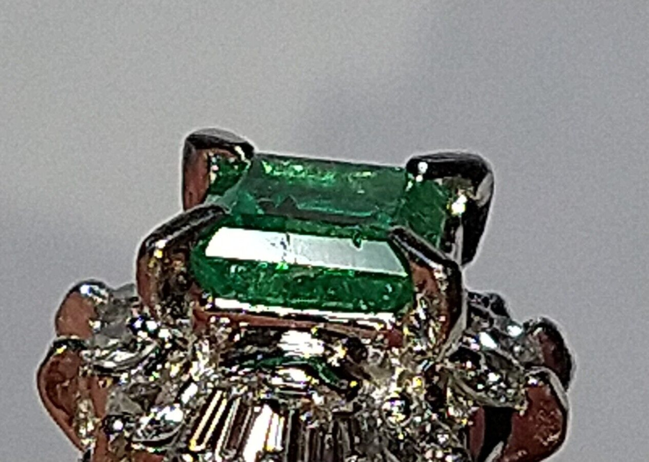 Solid platinum 0.57 carat natural emerald diamond ring 4.5 grams – pt900