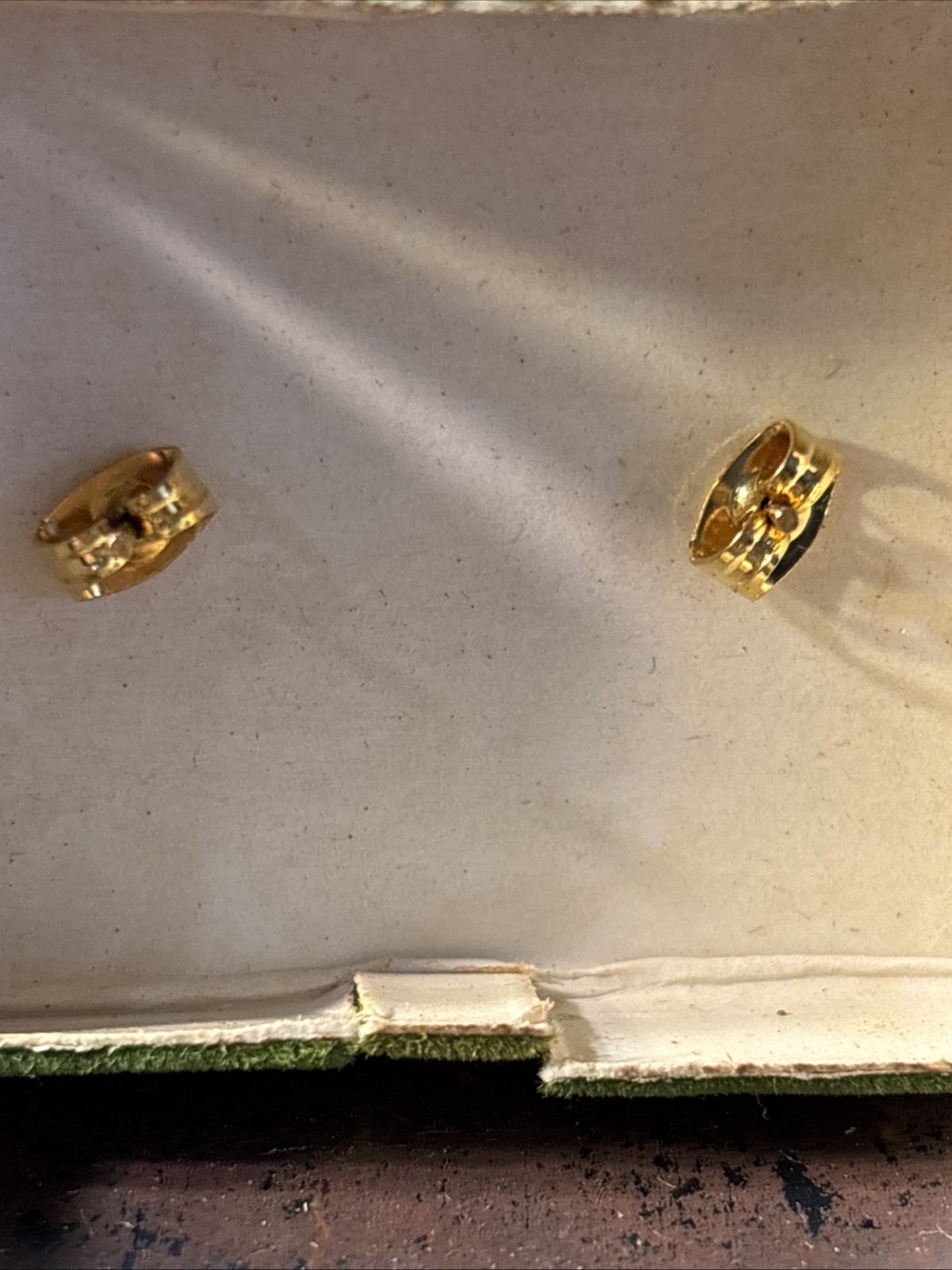 Tacoa Vintage 14 Karat Gold Filled 5mm Flat Round Stud Earrings In Box Check Pic