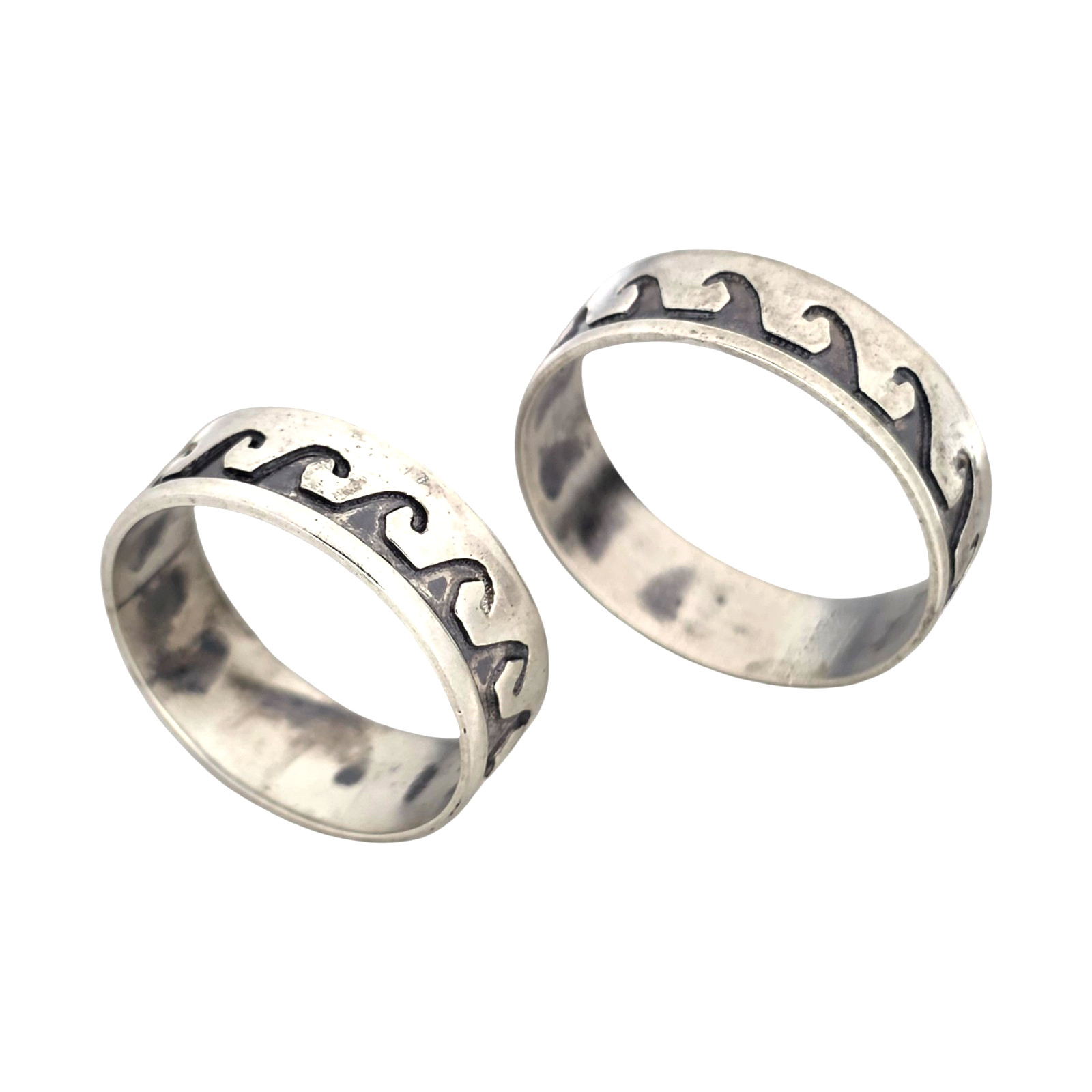 COUPLES STERLING SILVER WAVE RING SET SIZE 9.75 & 7.75 5.3GR #3619
