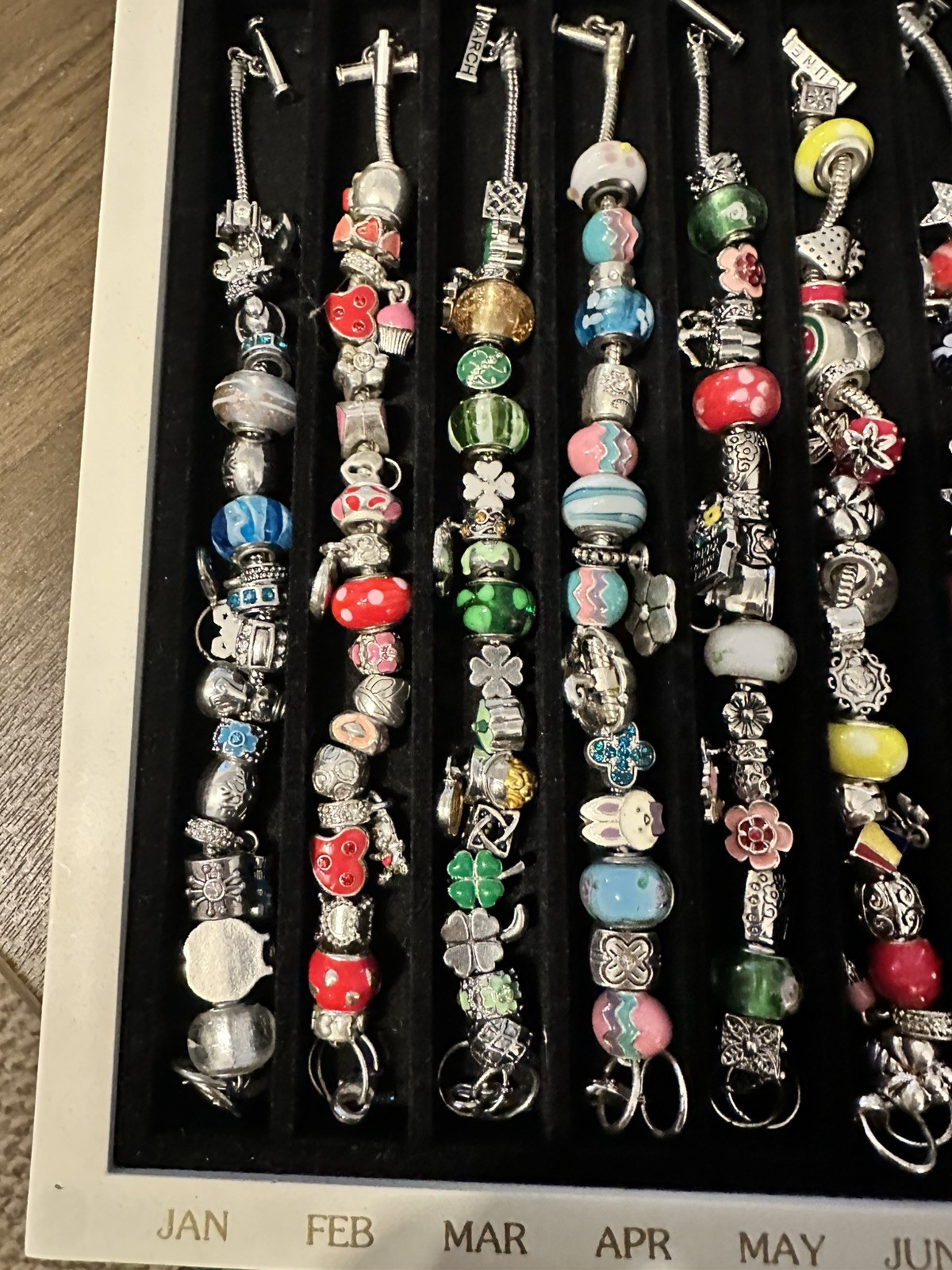Charm Bracelet Set Willabee & Ward 12 Month 1 For Each Month Show Case Complete