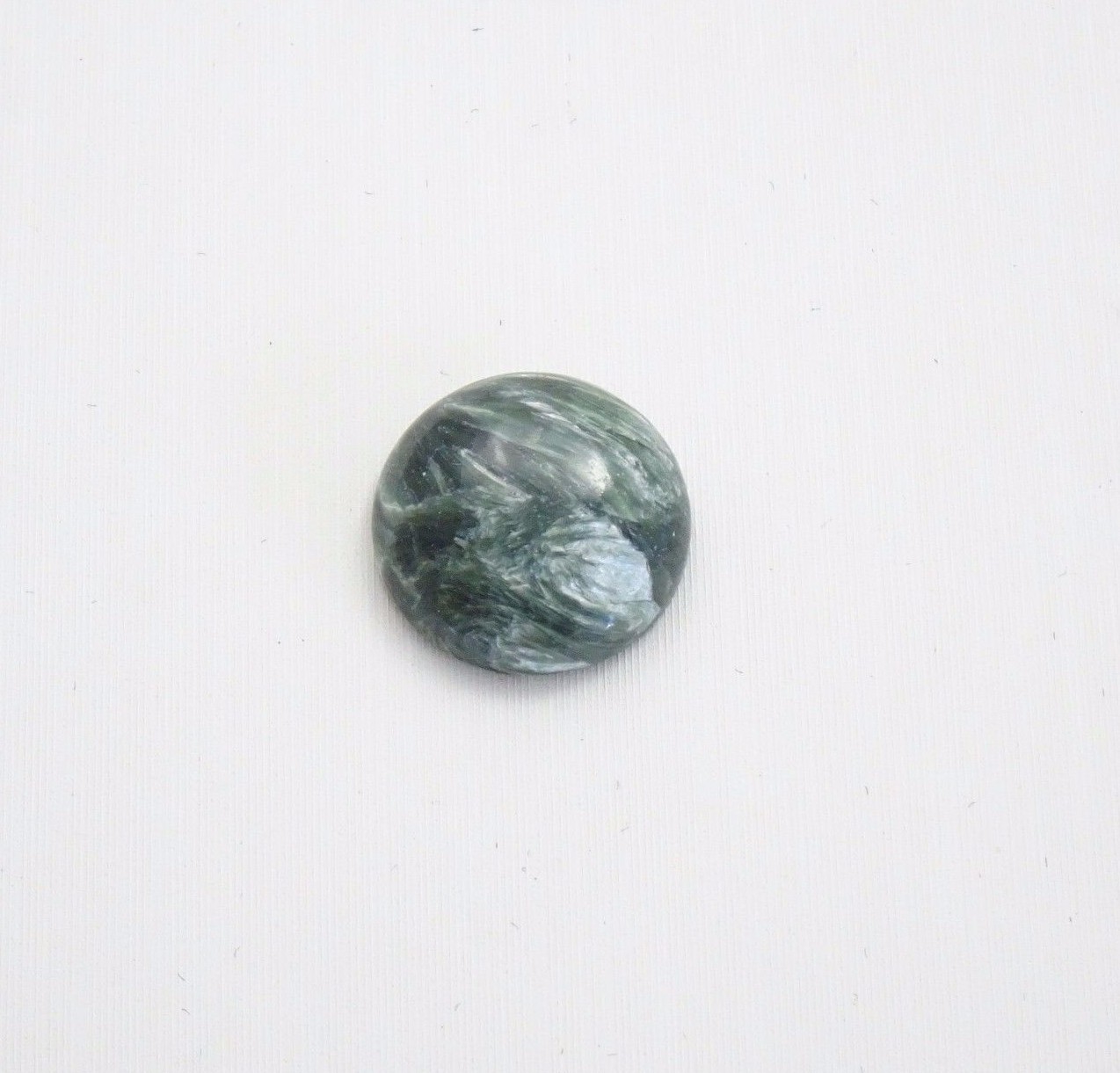 Seraphinite Round Cabochon – 8.59ct – 15x15mm – Seraphinite Cabochon