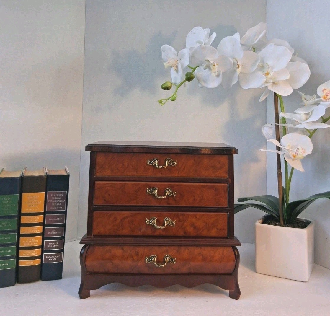 VTG ’90s “Powell” Wood Jewelry Bombe Chest; 4 Drawer Bombe Cabinet Burled Wood