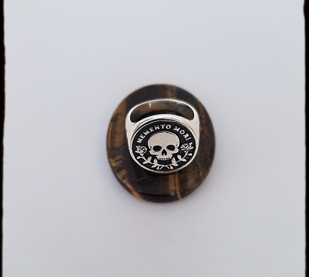 Memento Mori Sterling Silver Ring • Skull Signet Ring • Unisex Statement Ring