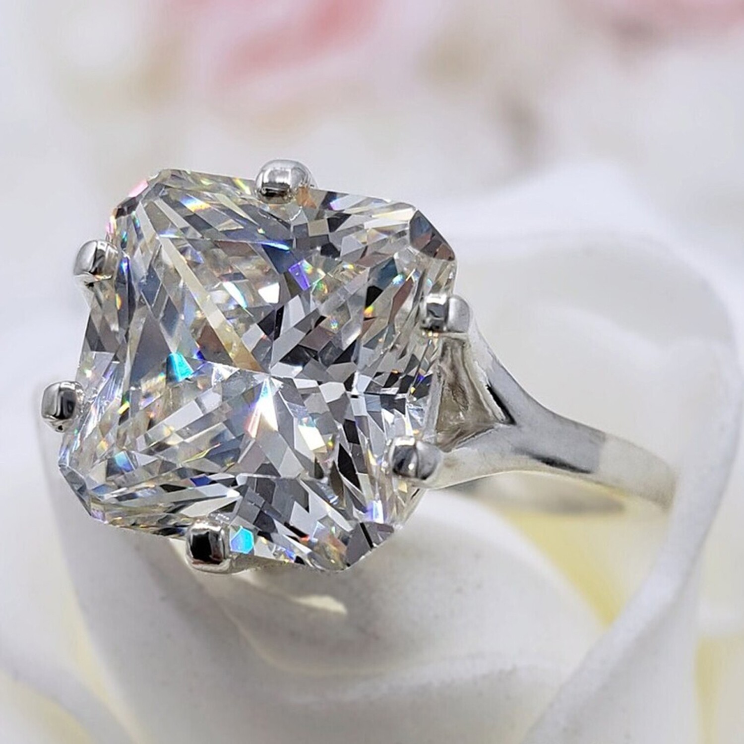 6.00 Ct Off White Lab Grown Diamond Radiant Cut Solitaire Ring 925 Silver