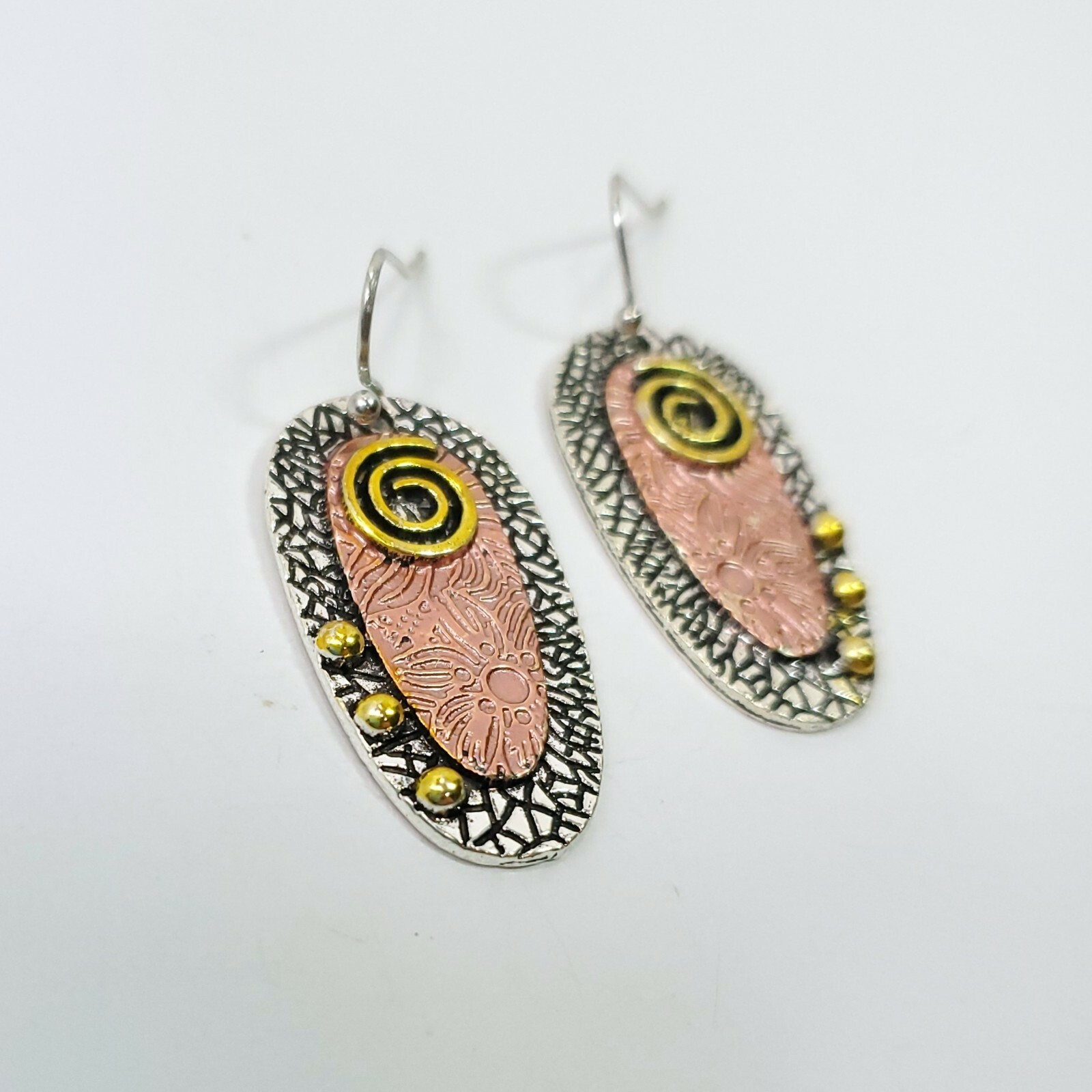 E0478 Antique Silver Gold Copper Tone Oval Shape Dangle Earrings Vintage Woman