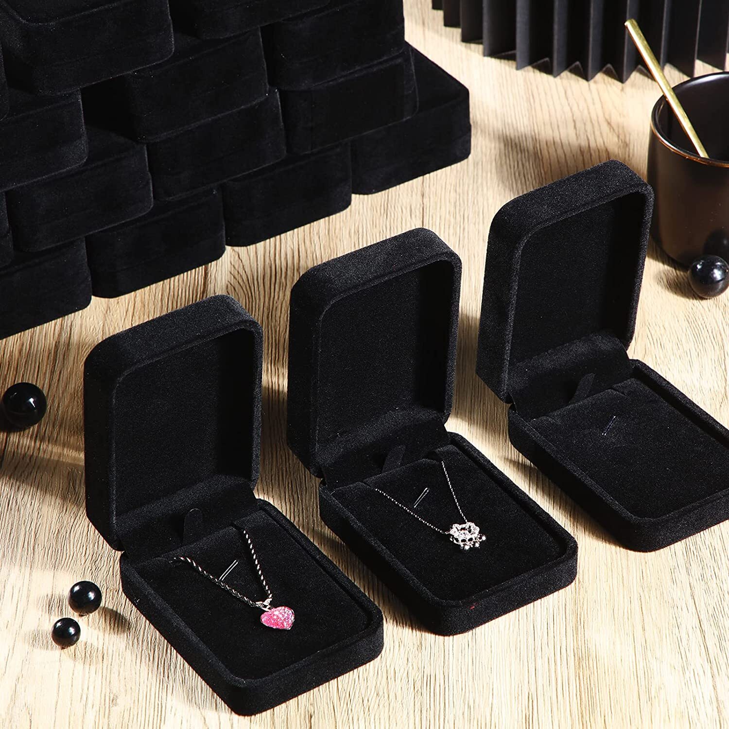 High Quality Black Velvet Necklace Pendant Gift Box Case Jewelry Display