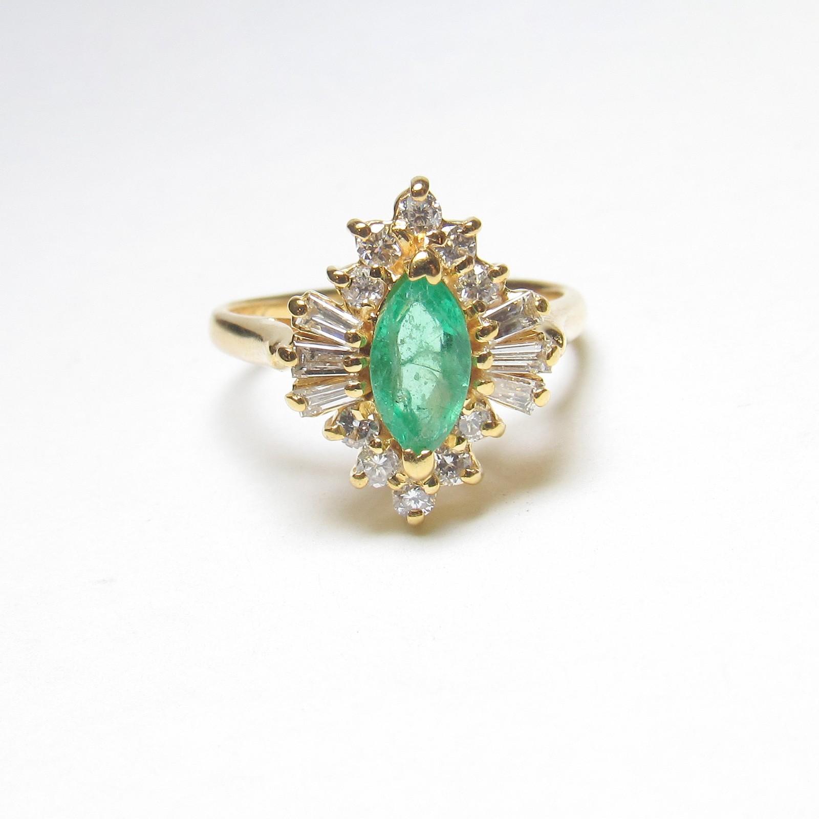 ADC Estate 14K Yellow Gold 0.50 Ct Natural Mint Green Emerald And Halo Ring