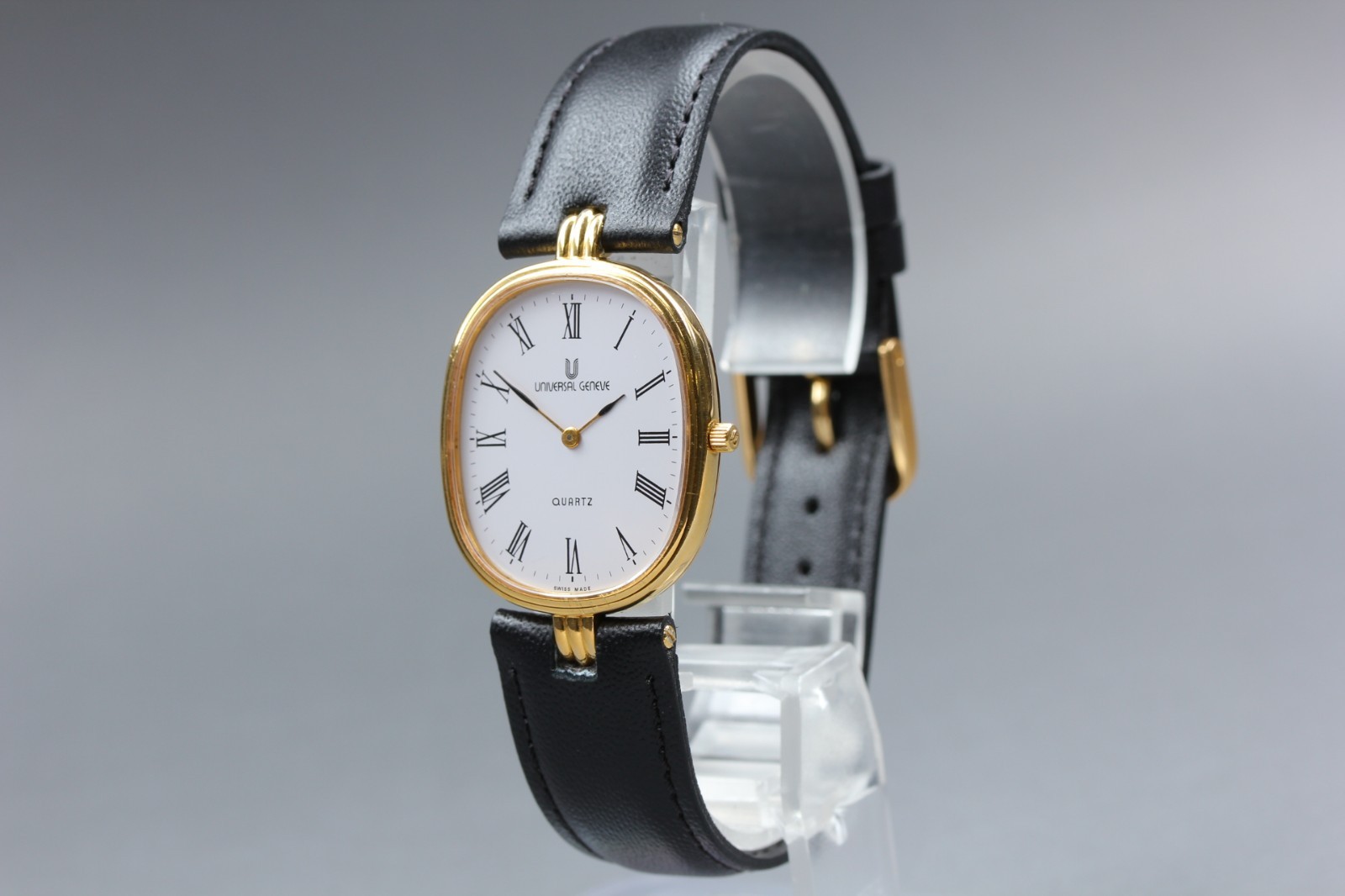 [N MINT] Vintage UNIVERSAL GENEVE 533.112 Gold Roman Oval Quartz Mens 27mm Watch