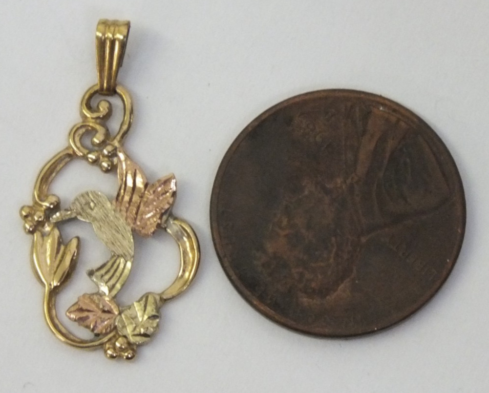 Landstrom’s Black Hills Gold 10k Gold Hummingbird Pendant 1.1g (NO CHAIN)