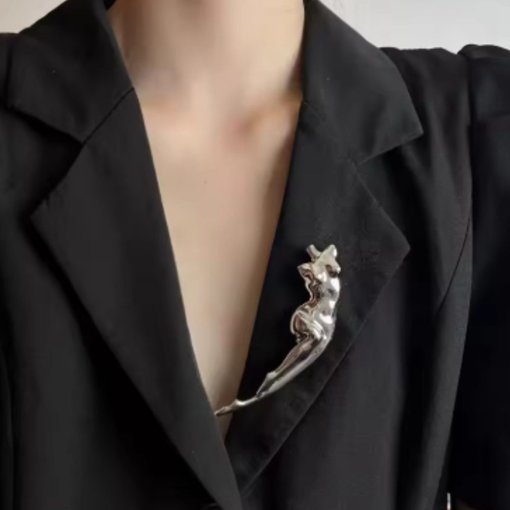 Beauty Lady Body Brooch Figure Fashion Women Men Pins Jewelry Gift USA