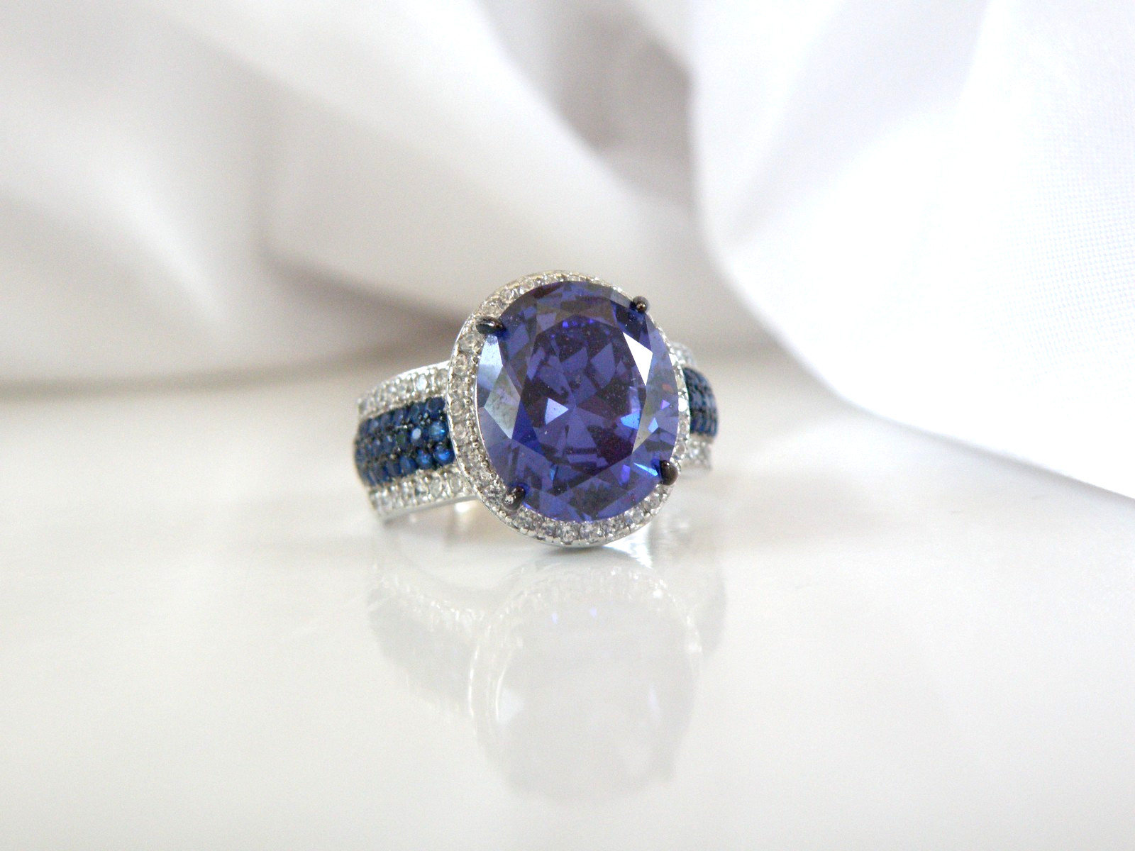 Sterling Silver 925 Lab Created Tanzanite CZ Blue Spinel Halo Ring Size 6