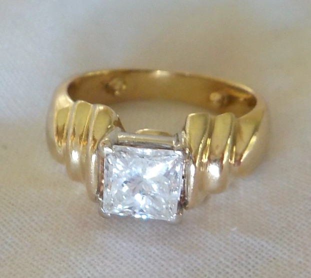 14K Yellow Gold 1.06ct Princess Solitaire Diamond Ring – 6.1 gms, Sz 4.5/5.25