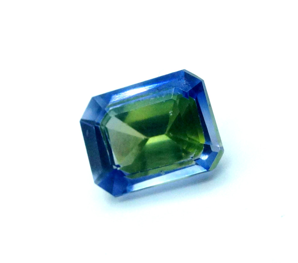 5.3 CT Natural Bi-Colour Pitambari Sapphire Radiant Certified Gemstone 10×8 MM