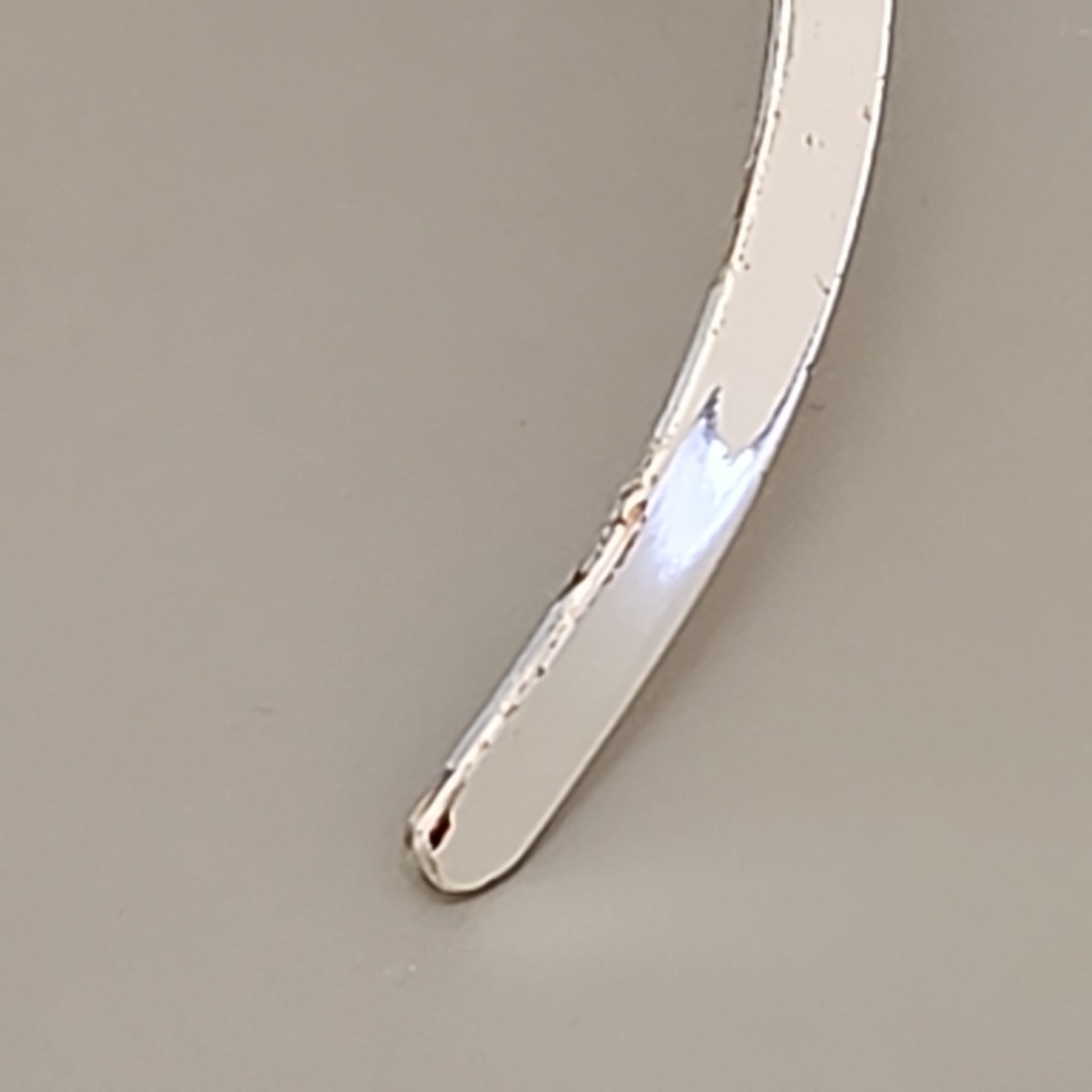 Vintage Torque Necklace Oval Pendant Pointed Silver Tone 17″