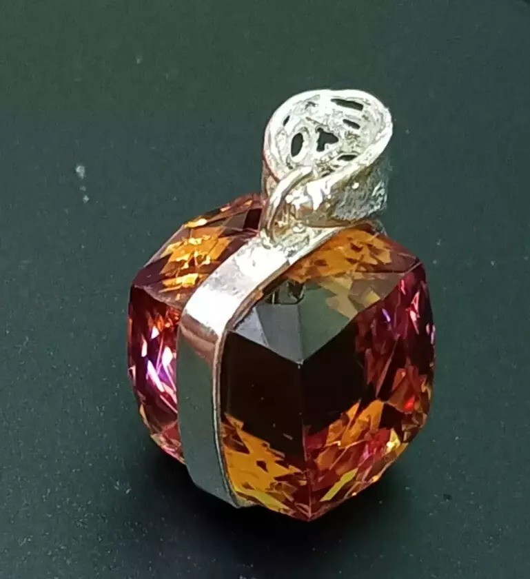 Certified 40.55 Ct Cube Natural Zultanite 925 Silver Pendant Loose Gemstone AAA
