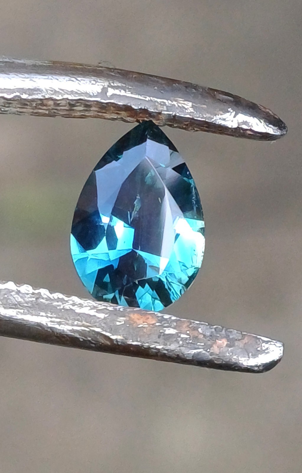 0.90ct Kenyan Blue Sapphire(unheated!)