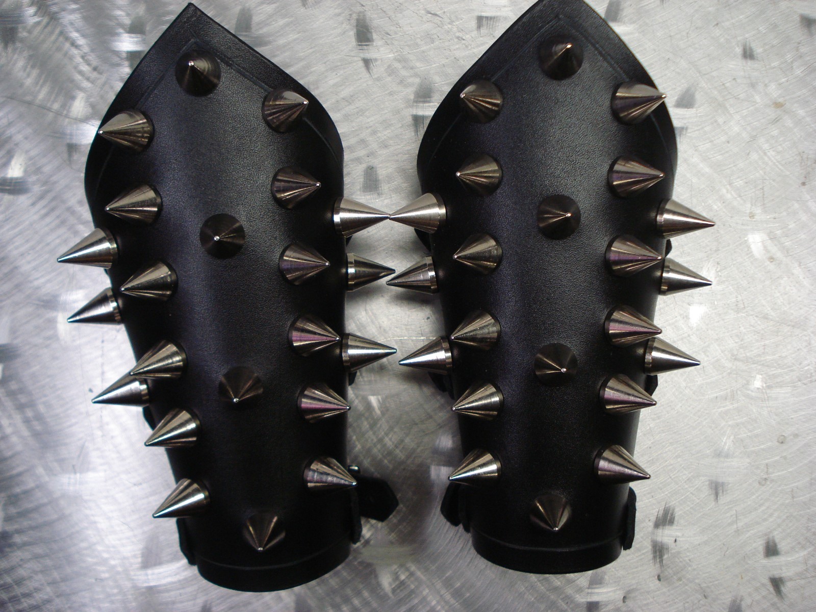 LEATHER CONE SPIKE GAUNTLETS. BLACK DEATH (MDLG0099)….. ANGEL CORPSE’S