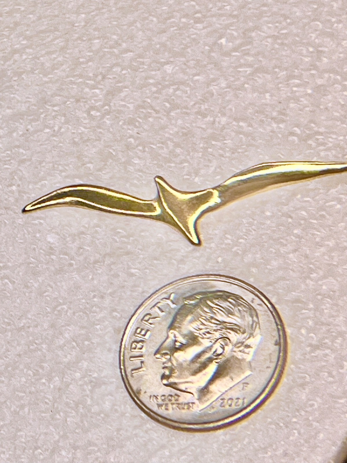 14K Solid Gold Seagull In Flight 40mm x 10mm Pendant Charm 16 inch Necklace