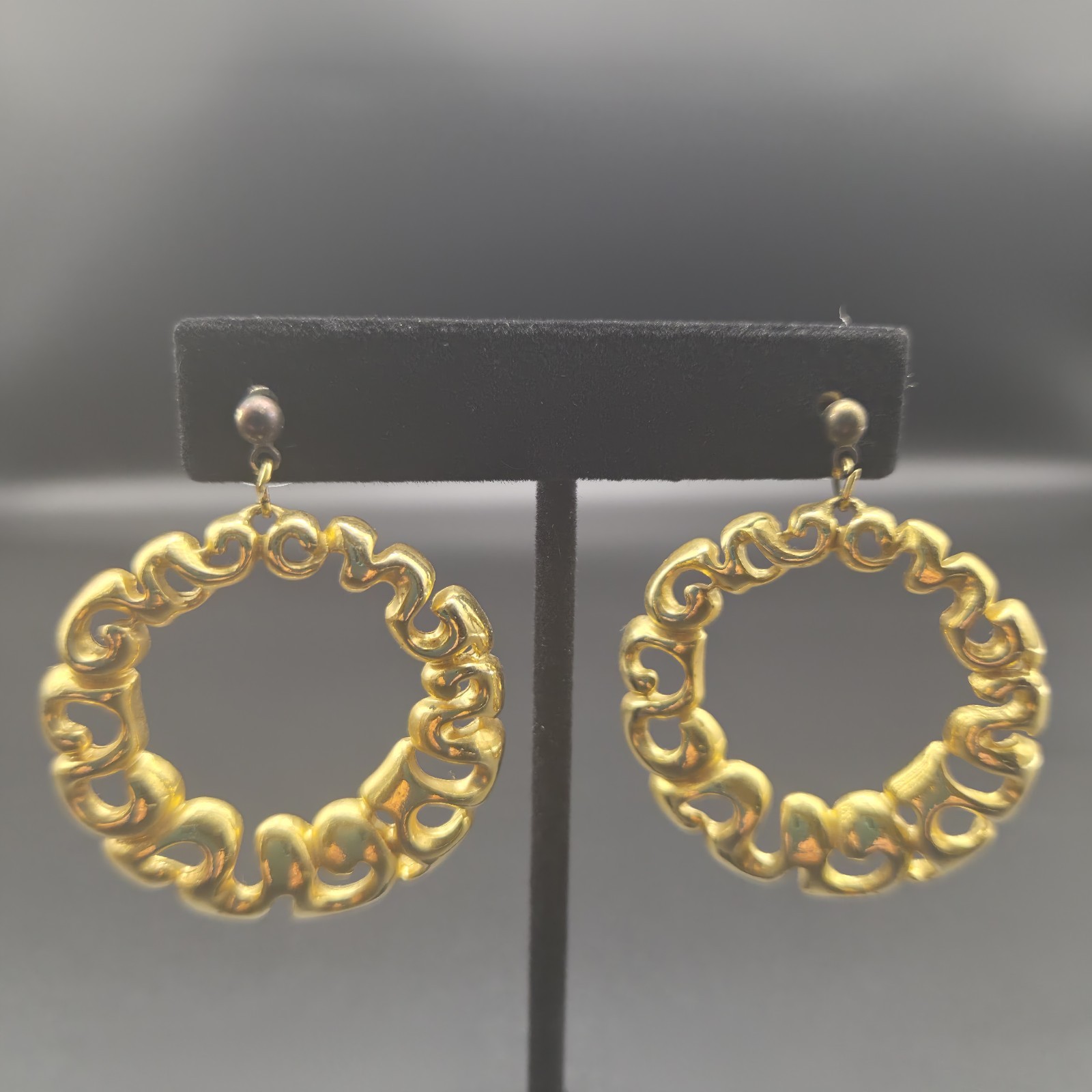 Vtg MidCentury Funky Chunky Earrings Gold Tone Unmarked 2.75 X 1.5 “