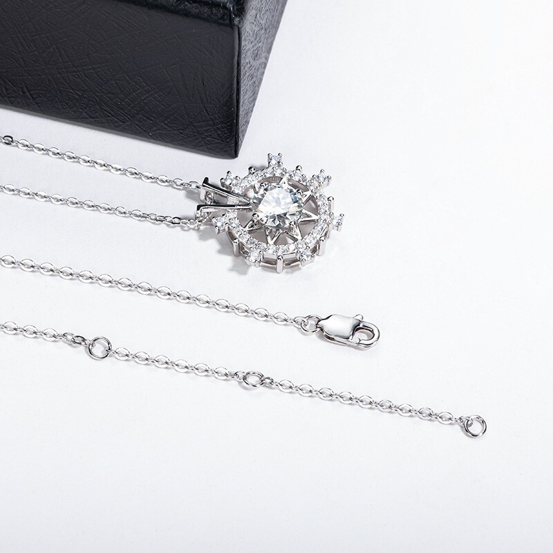 Gorgeous Wheel Shape Pendant Round Cut Simulated Diamond 14K White Gold Plated