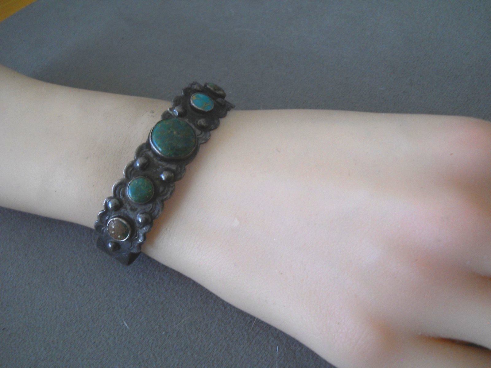 Old Fred Harvey Navajo Cerrillos Turquoise Sterli Silver Cuff Bracelet Stampwork