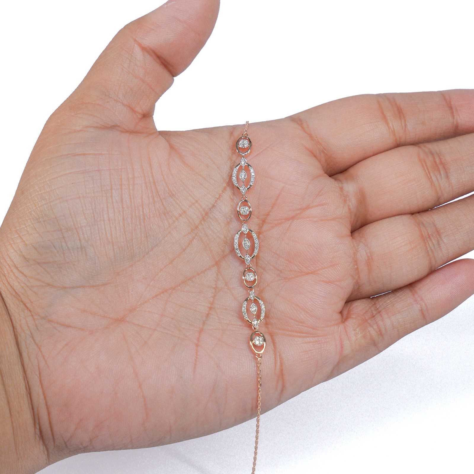 18 KARAT DIAMOND BRACELET | NATURAL DIAMOND | LIGHTWEIGHT | IGI CERTIFIED