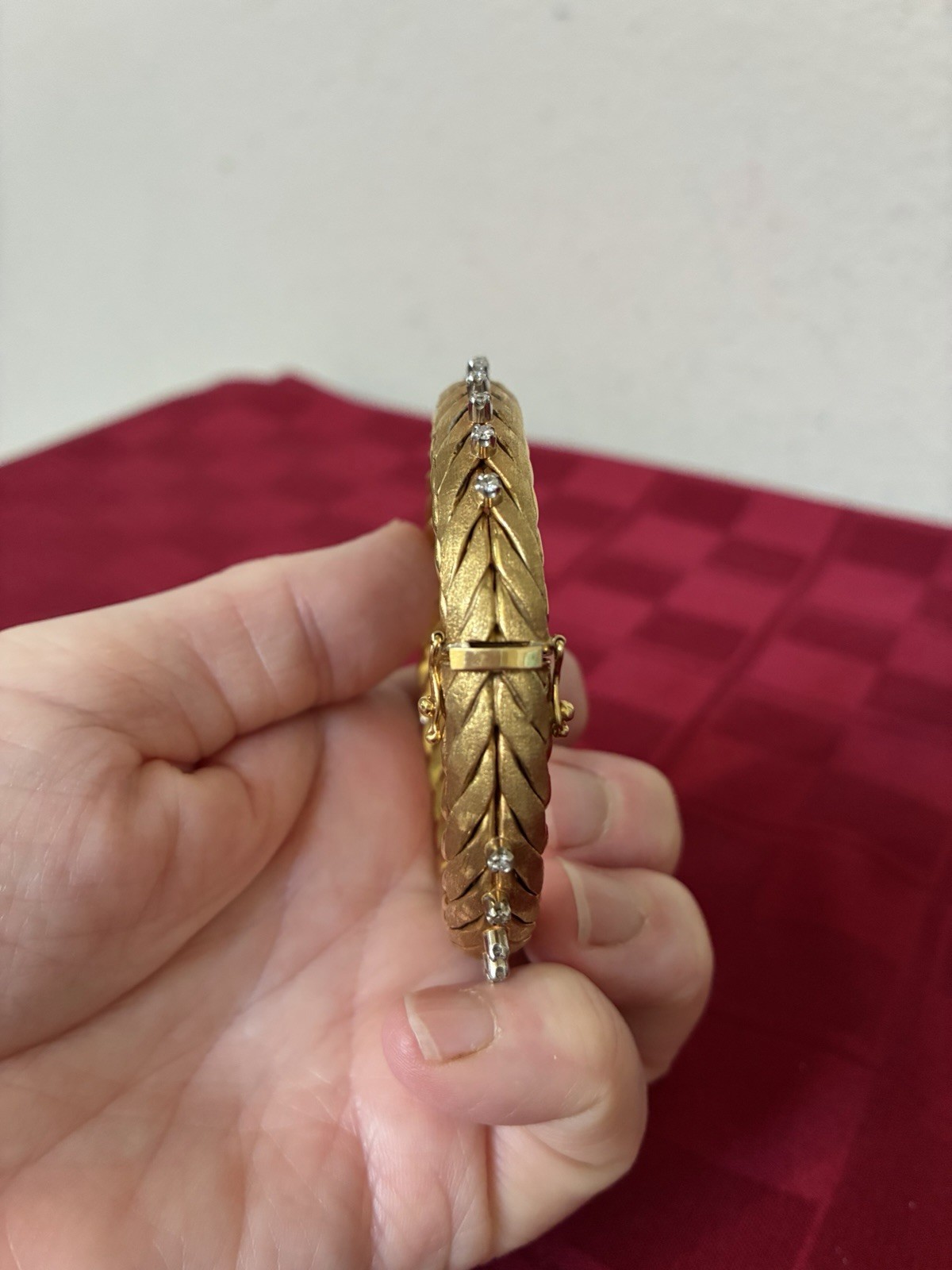 Italy 18k Yellow Gold Row Of 30 Diamonds 7 1/2” Bracelet Wide Heavy 42.5g
