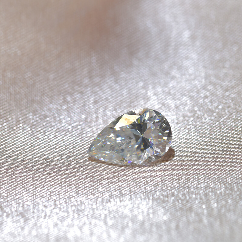 White Pear D Color VVS1 Loose Moissanite Stone 1.5×3-12x16mm Pass Diamond Tester