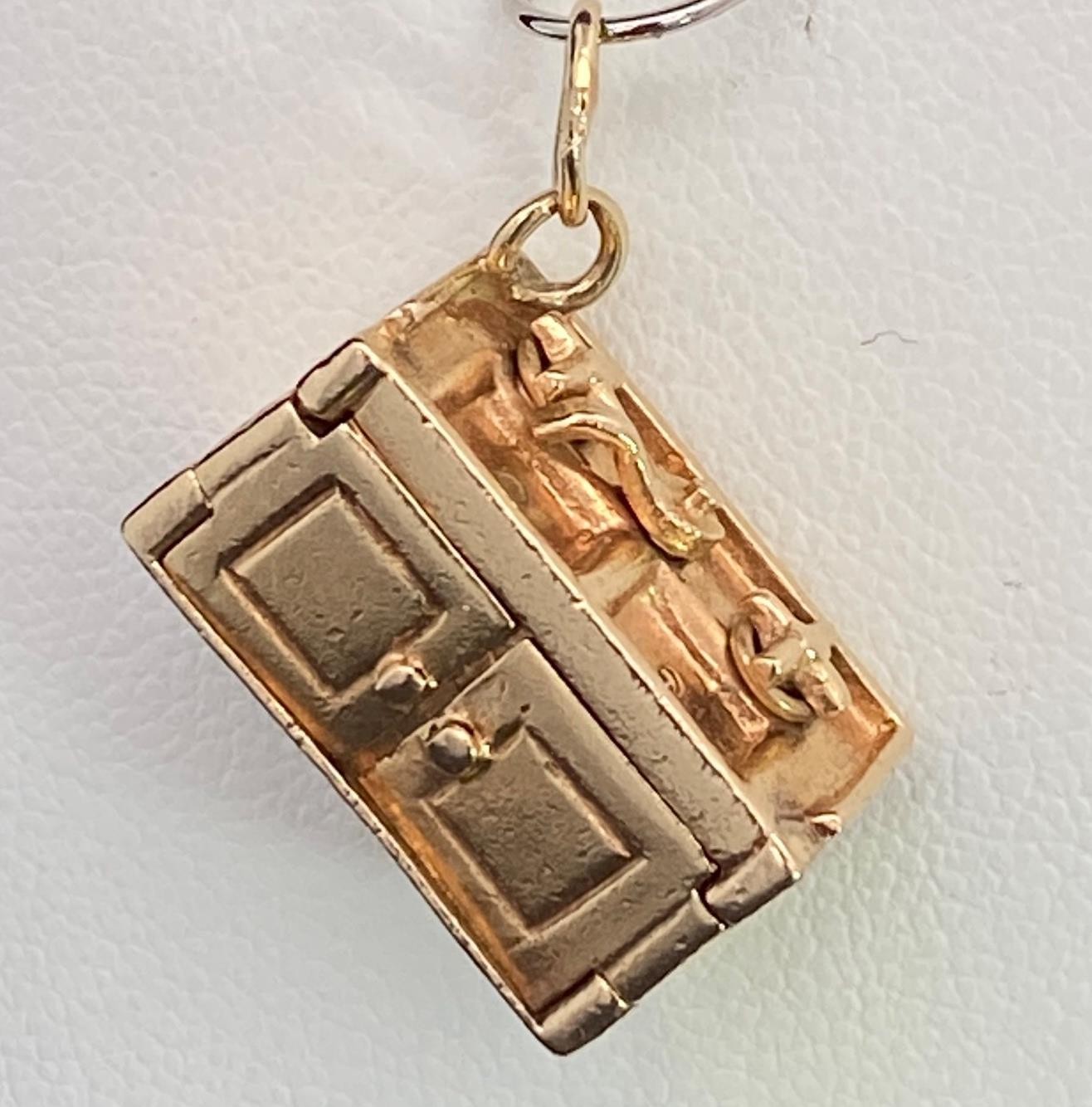 14k Yellow Gold Kitchen Sink Charm Pendant inch C163