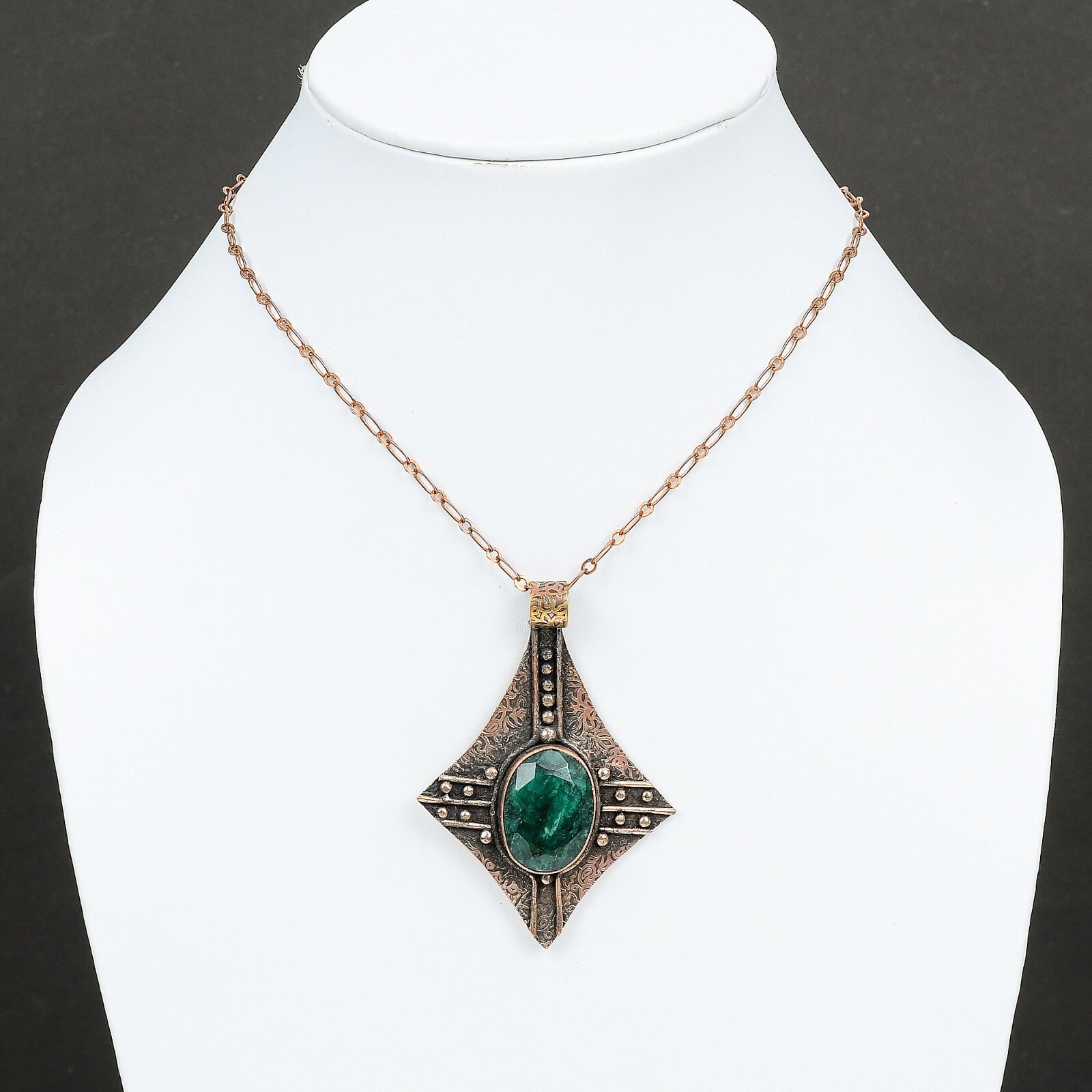 Valentines Deal Zambian Emrald Gemstone Mother Engagement Pendant Jewelry Copper