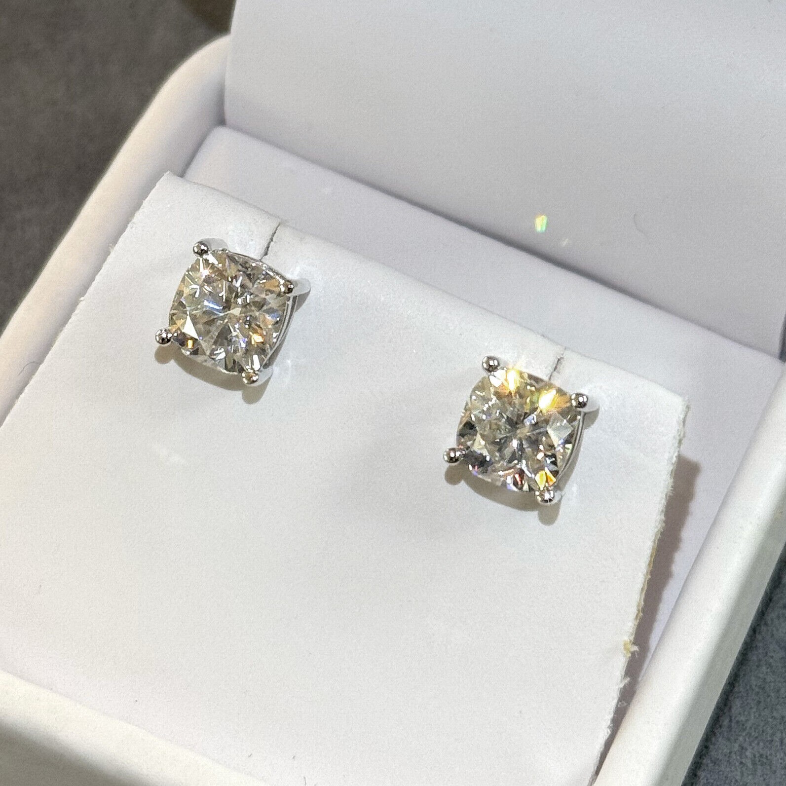Cushion Cut Moissanite Stud Earrings Certified VVS1 – 925 Silver or 14K Gold