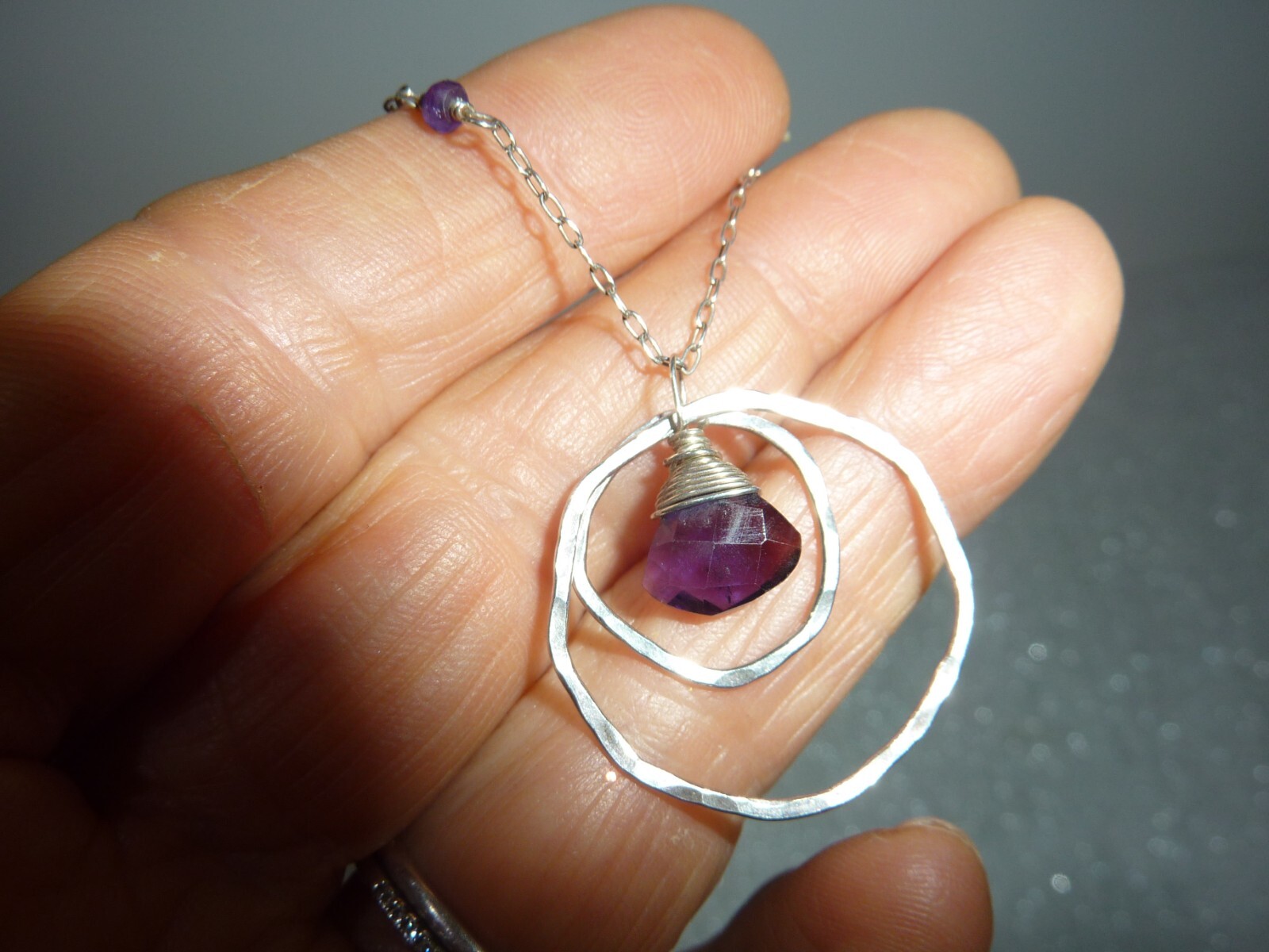 Gorgeous Amethyst Chips Hammered Sterling 925 Double Circle 925 Necklace 16-18″