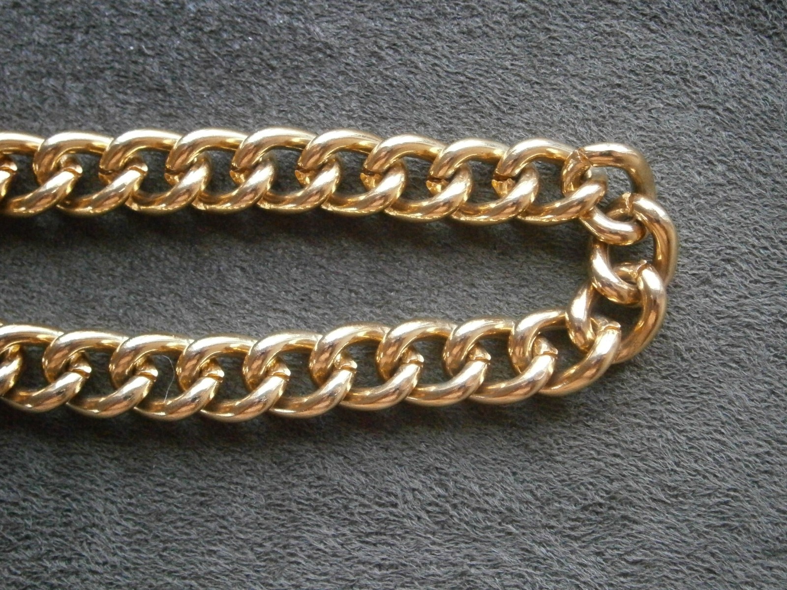 Chunky Heavy Curb Chain Link Vintage Goldtone Bracelet 7.25″ ~ 30.0g