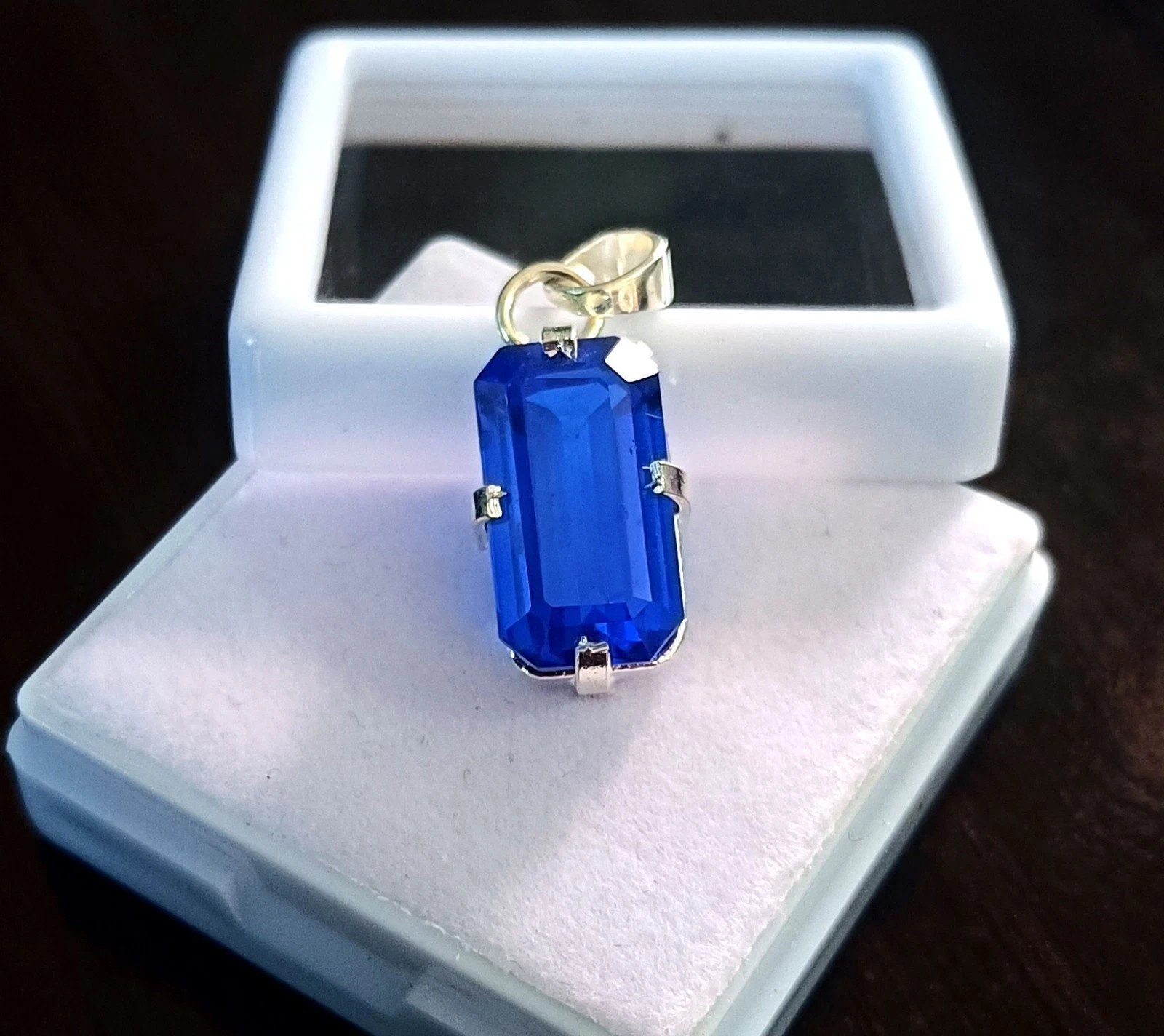 EGL Certified 18 CT Natural Blue Sapphire Loose Gemstone Pendant In 925 Silver