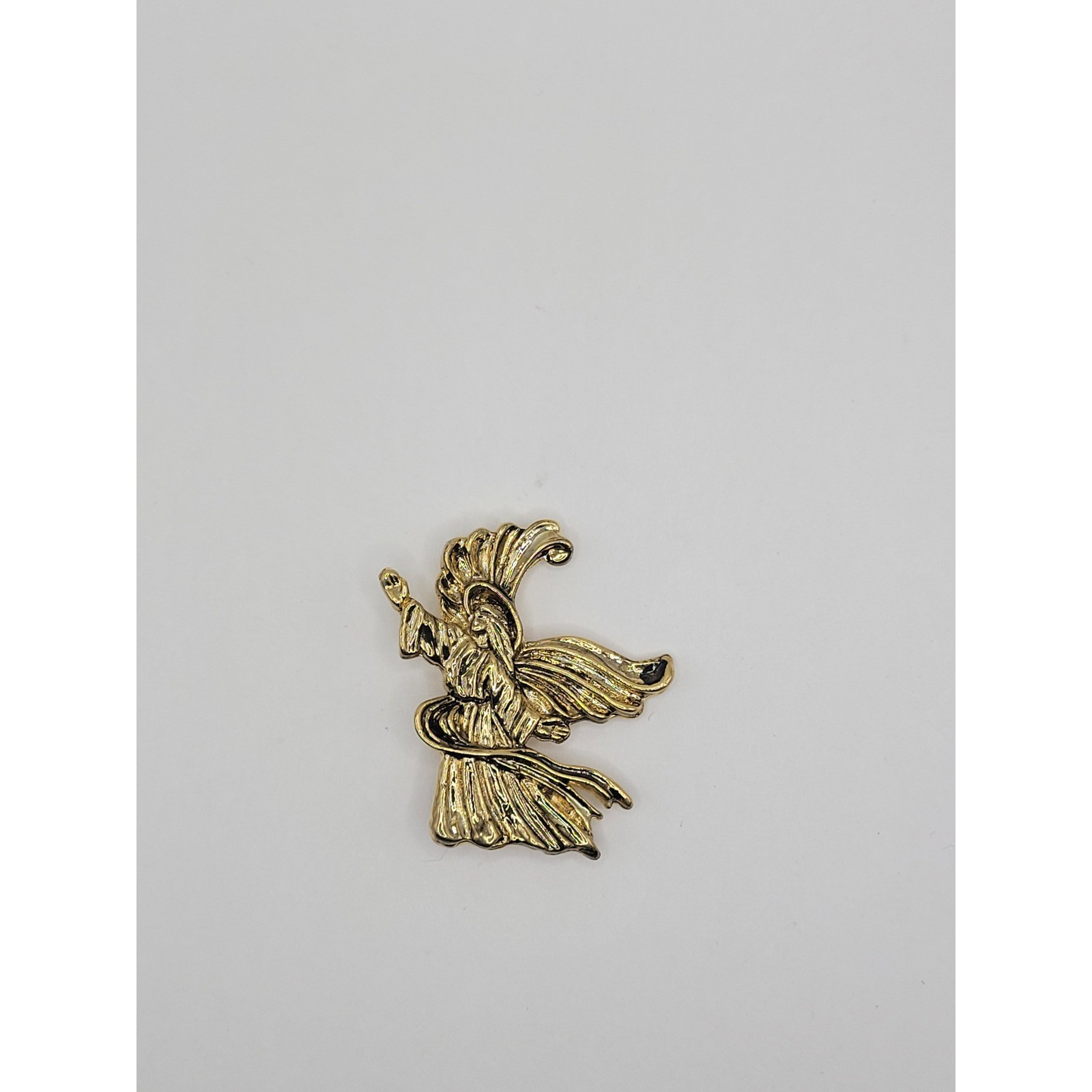 Vintage Gold Tone Wizard Brooch Pin Fantasy Sorcerer Magician Jewelry