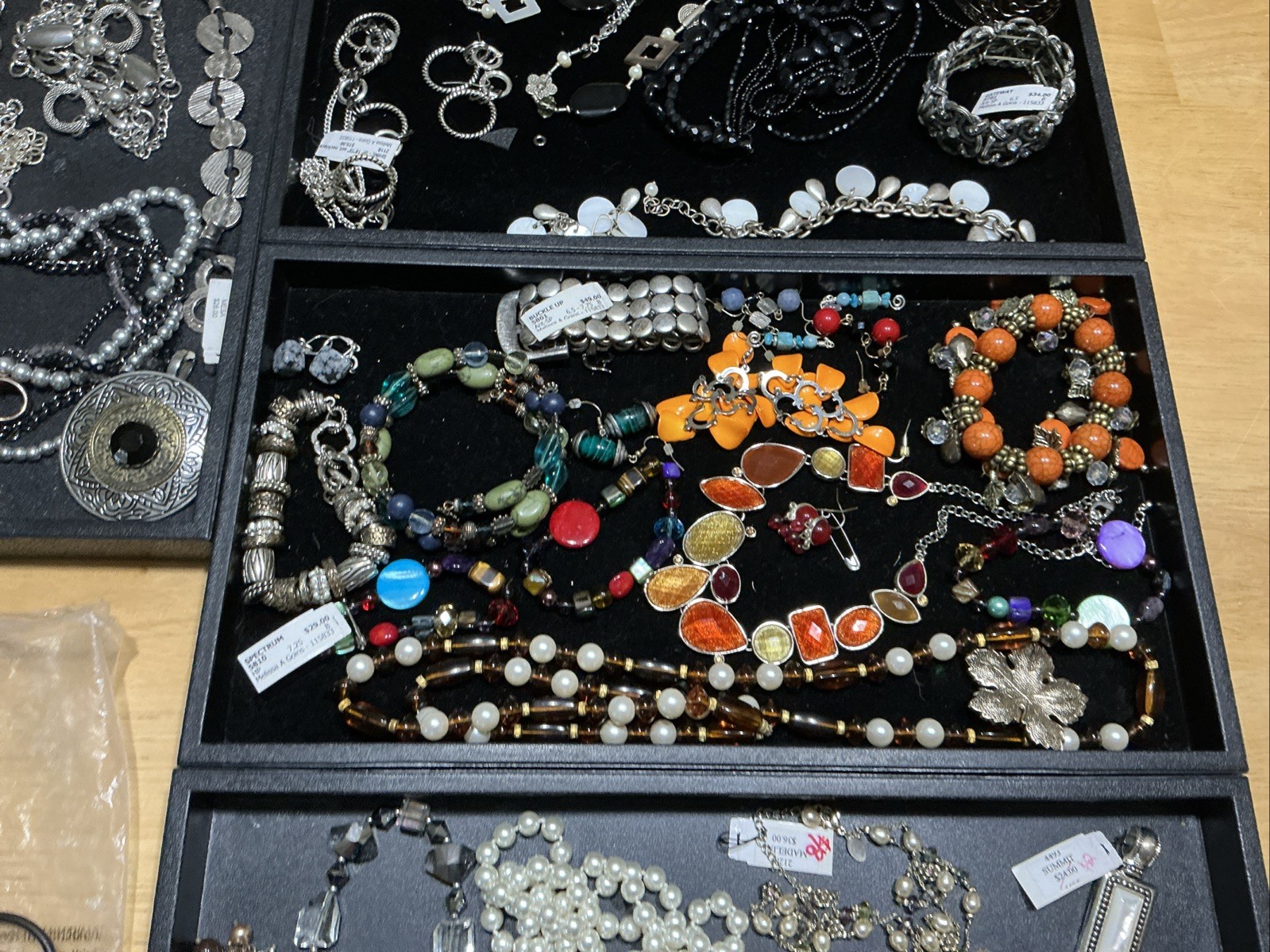 Huge Premium 50-pc. Premier Designs Jewelry/ Perfect For Boutiques/ See Des.