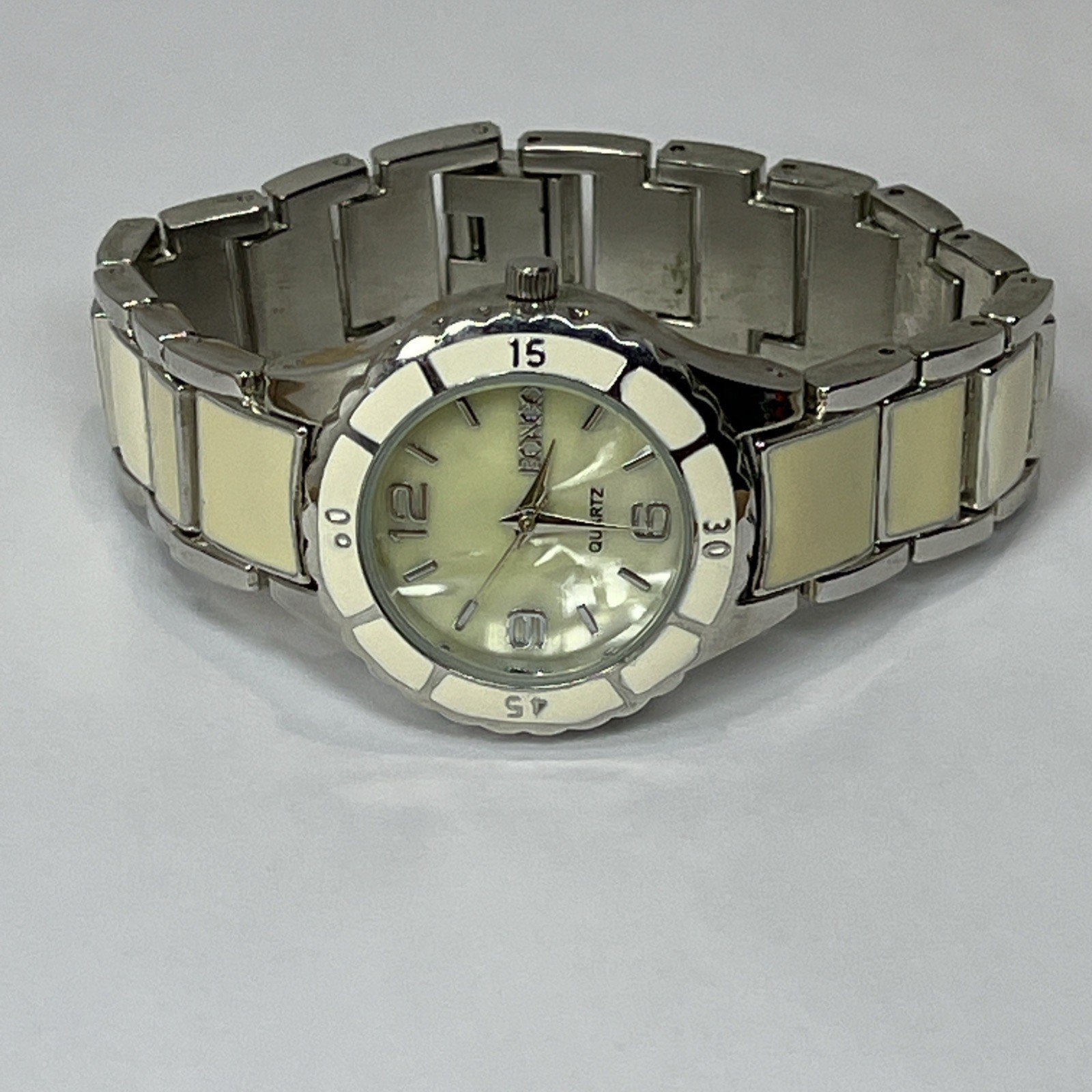 Vintage Women’s Bongo Quartz Accutime Watch Corp Mother Of Pearl Dial BG2136