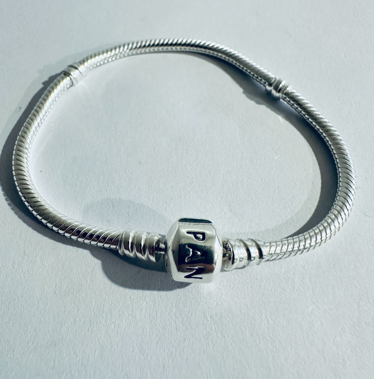 NEW Authentic Pandora Bracelet Moments BARREL CLASP Snake Chain Silver Bracelet