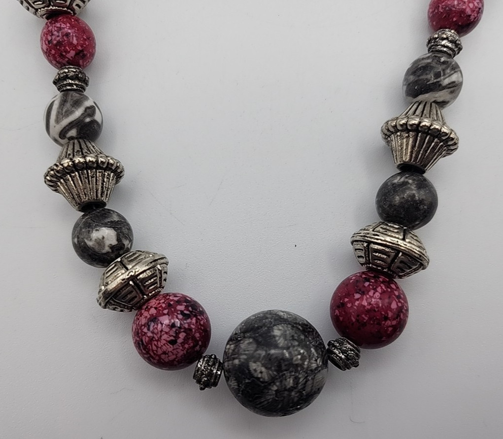 Necklace Artisan Handmade Agate & Silverplate 18″