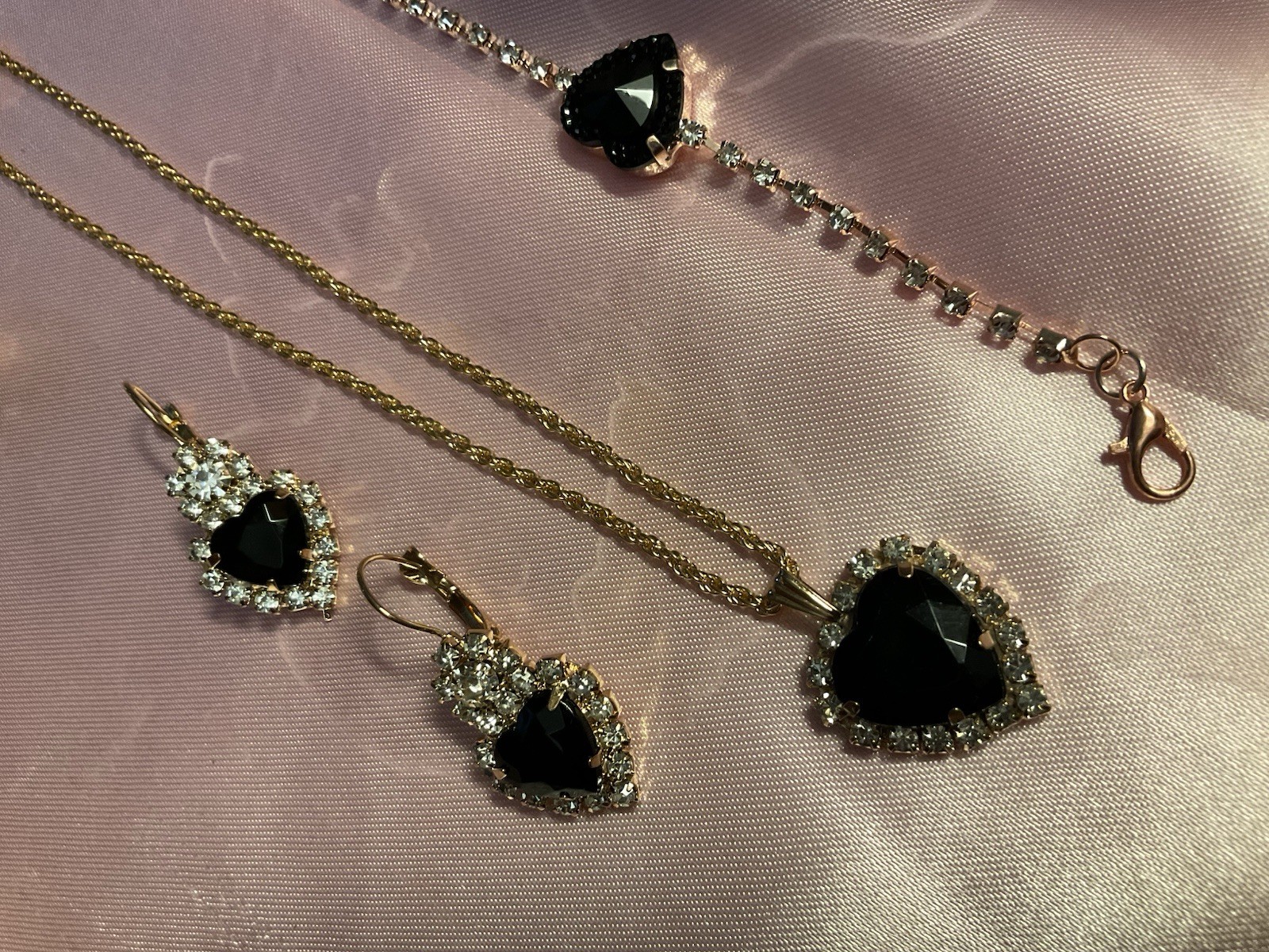 Gold Tone Black Heart Crystal Love Jewelry Set Necklace Earrings Bracelet Ring