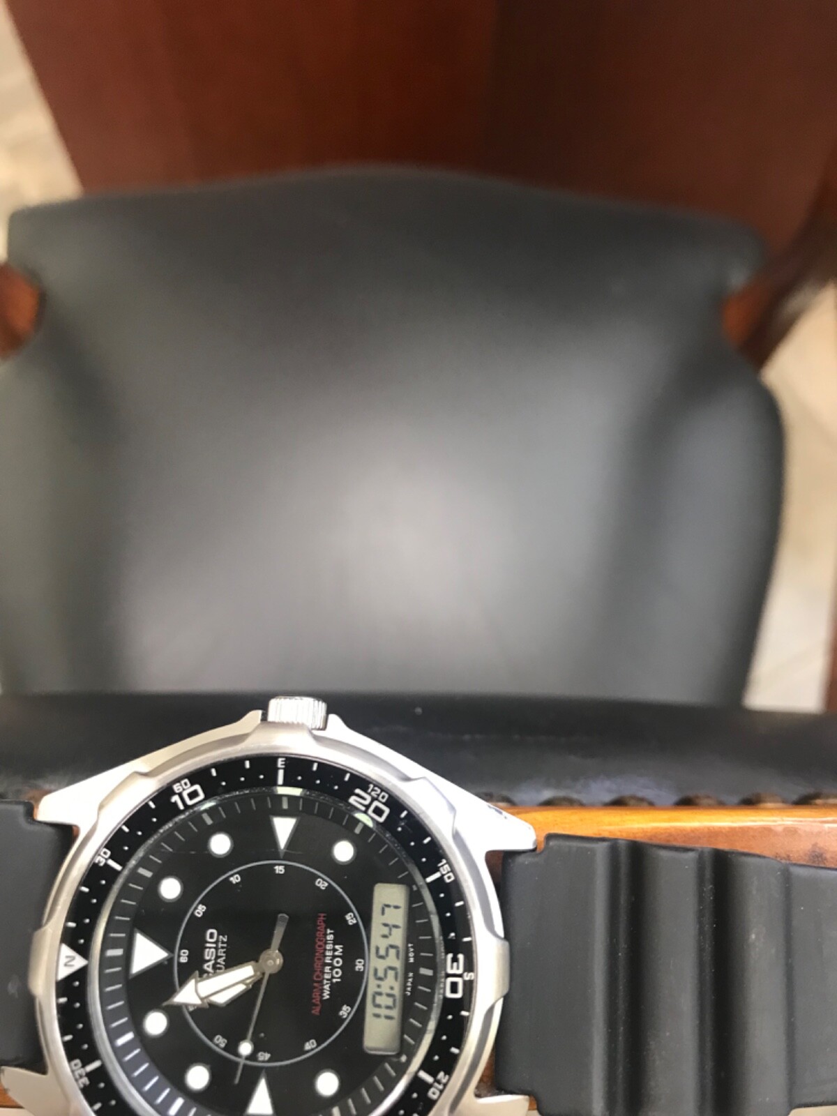 Casio Men’s Vintage AMW320R-1EV Marine Analog-Digital Dive Watch used